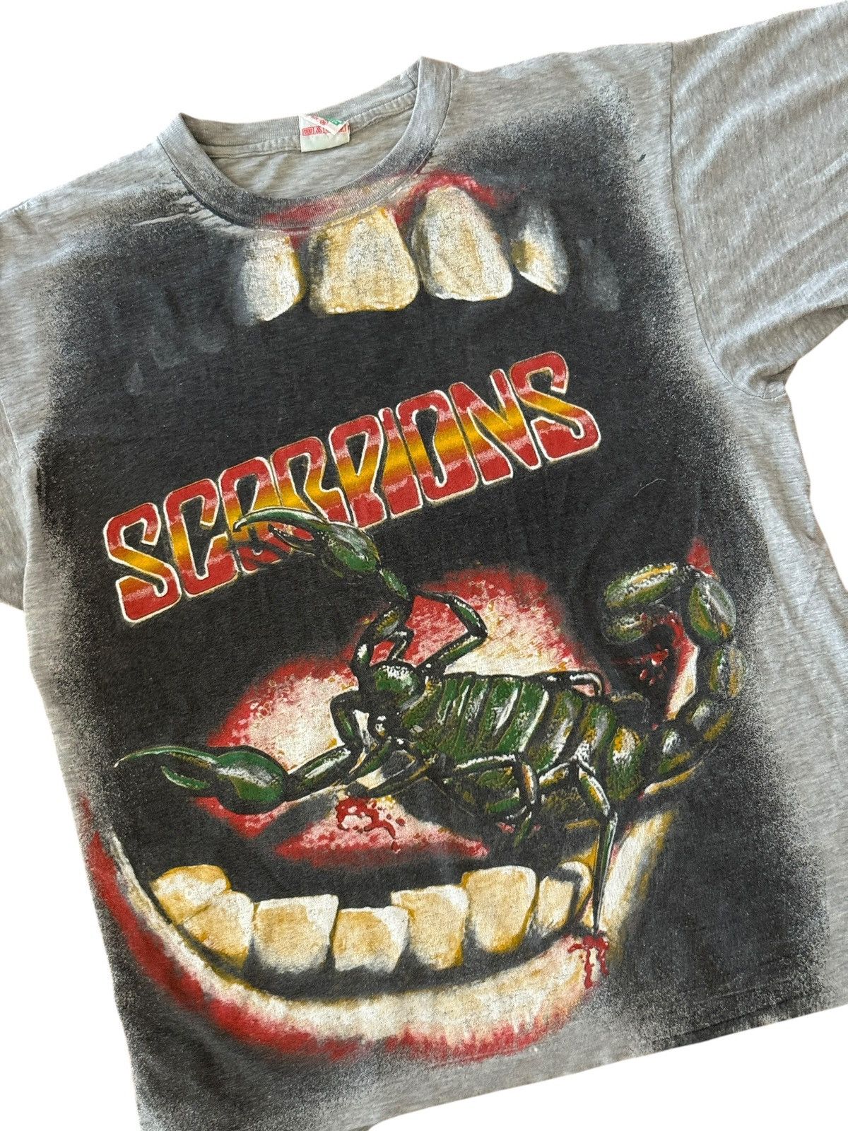 Band Tees *RARE* 1993 90s VINTAGE SCORPIONS FACE THE HEAT BIG MOUTH Size US XL / EU 56 / 4 - 9 Thumbnail
