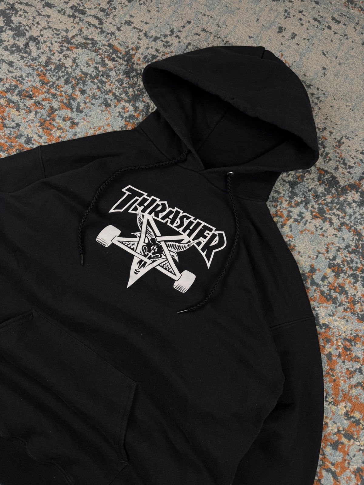 Thrasher Vintage 00s Thrasher skategoat logo graphic hoodie boxy fit Size US M / EU 48-50 / 2 - 3 Thumbnail