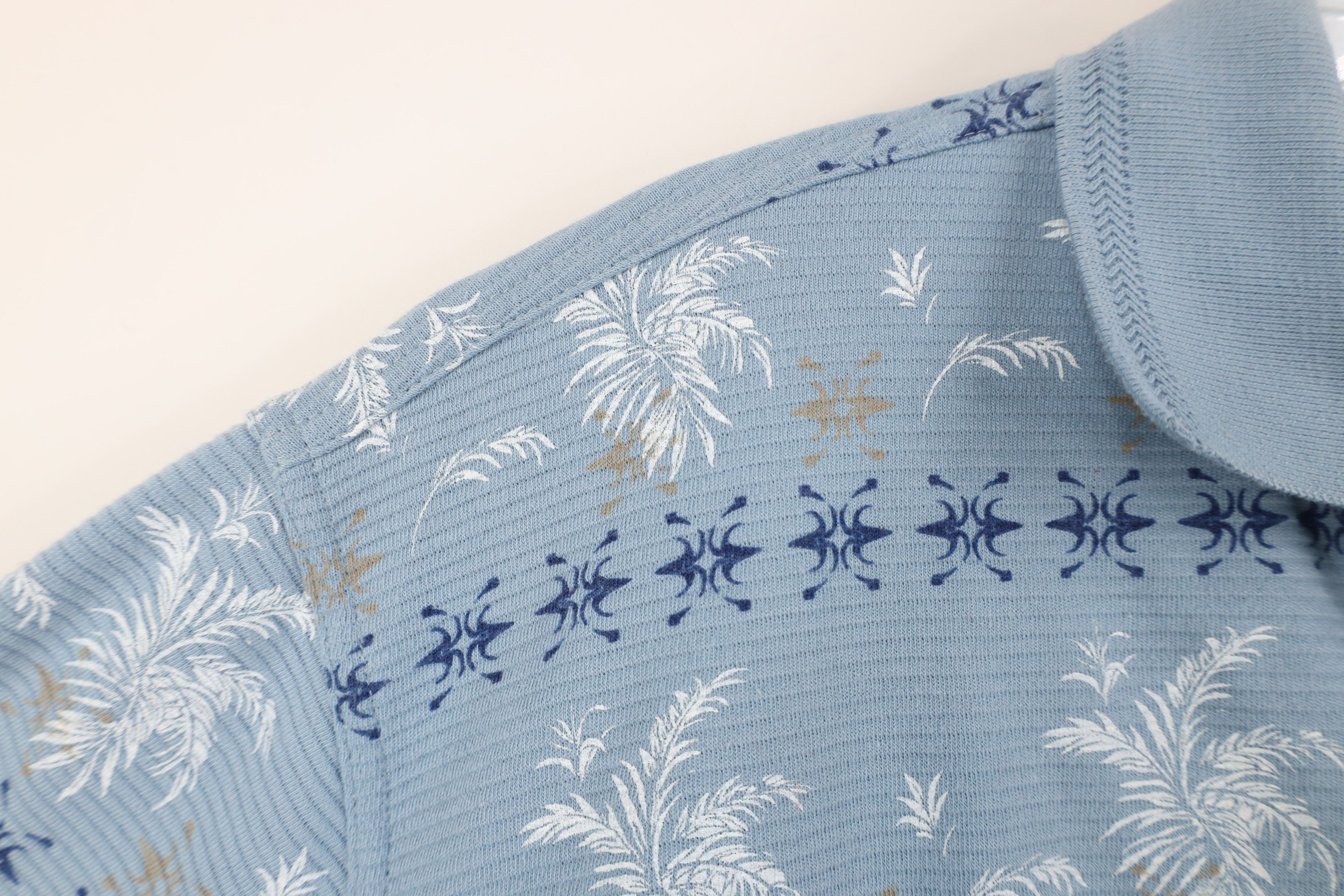 Vintage Vintage 90s Streetwear Geometric Leaf Pullover Polo Shirt Size US L / EU 52-54 / 3 - 7 Thumbnail