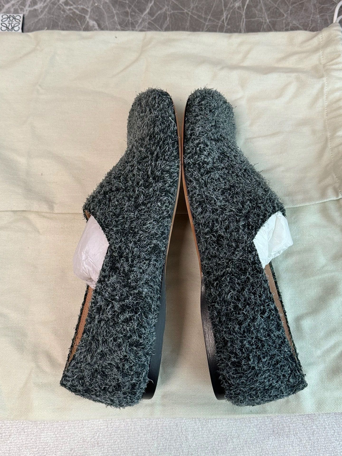 Loewe Loewe Campo fur light suede flat gray 38 Size US 7.5 / IT 37.5 - 7 Thumbnail