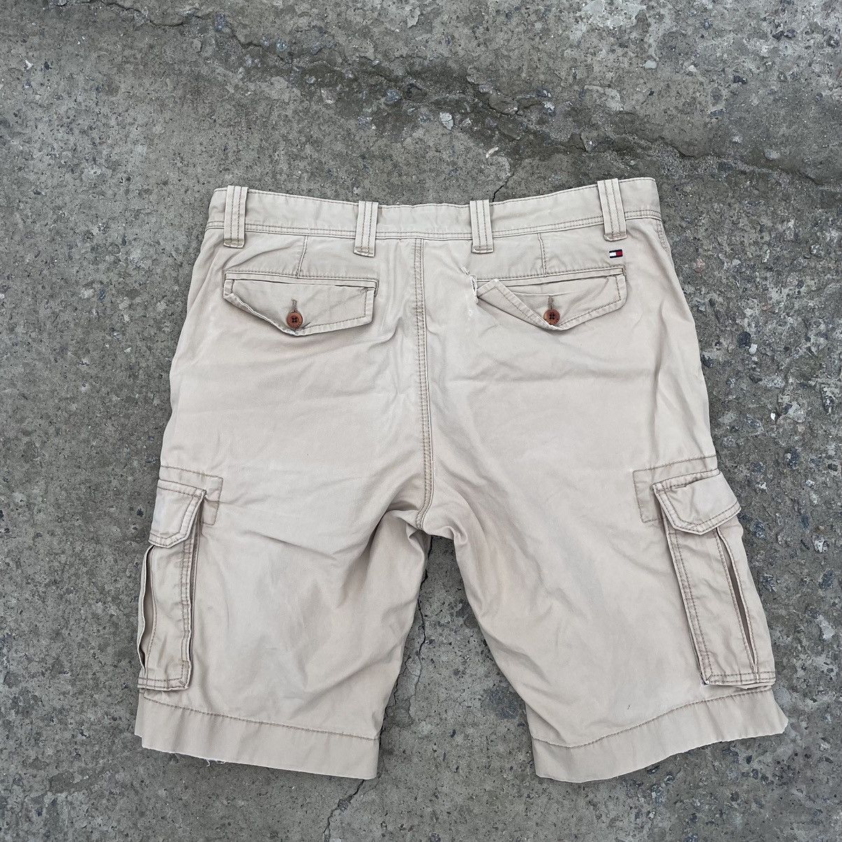 Japanese Brand × Tommy Hilfiger Vintage Tommy Hilfiger Shorts Multi pocket Grunge Avantgrde Size US 34 / EU 50 - 2 Thumbnail
