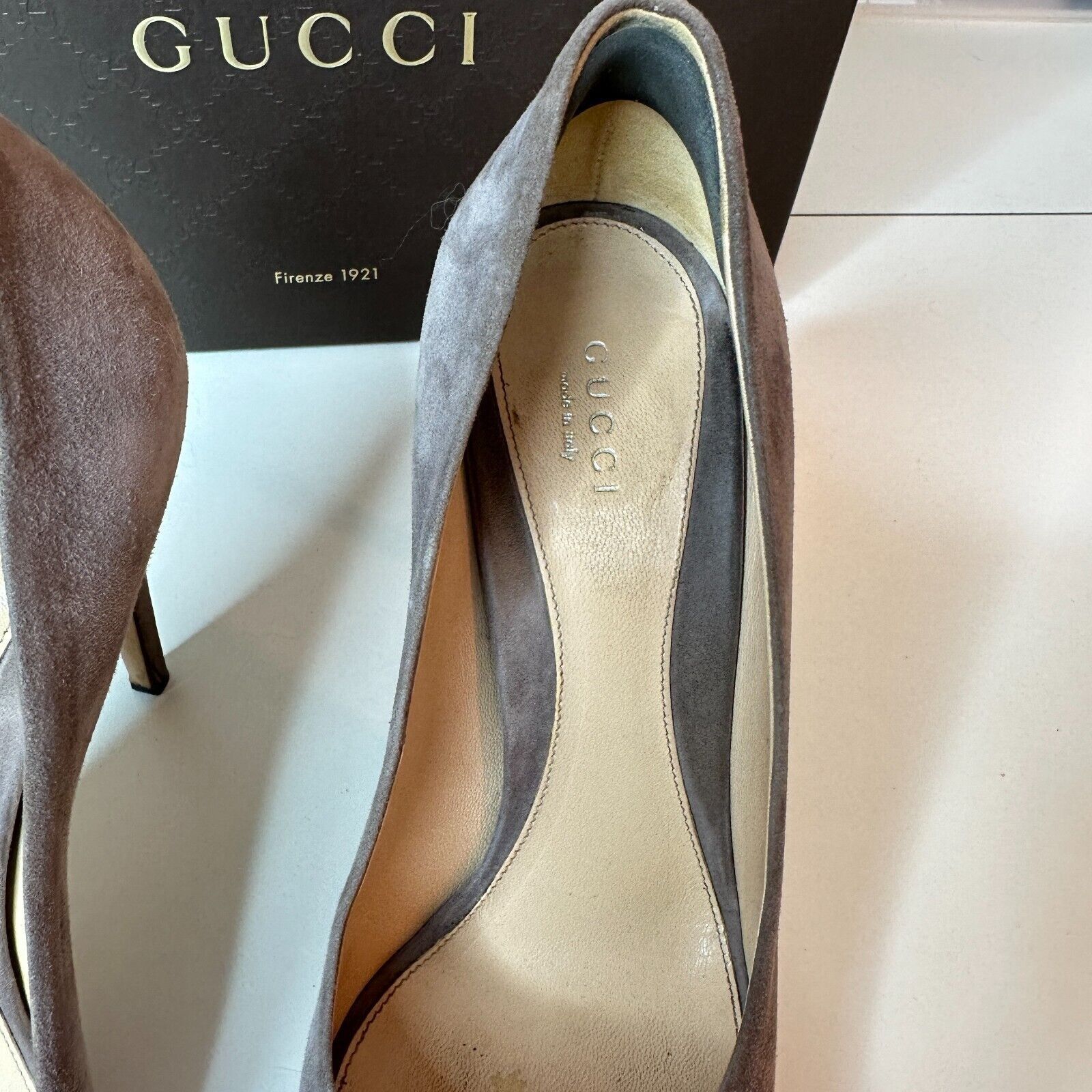 Gucci Gucci Kid Scamosciato Gray Suede Open Toe Stiletto 38 Size US 7.5 / IT 37.5 - 5 Thumbnail