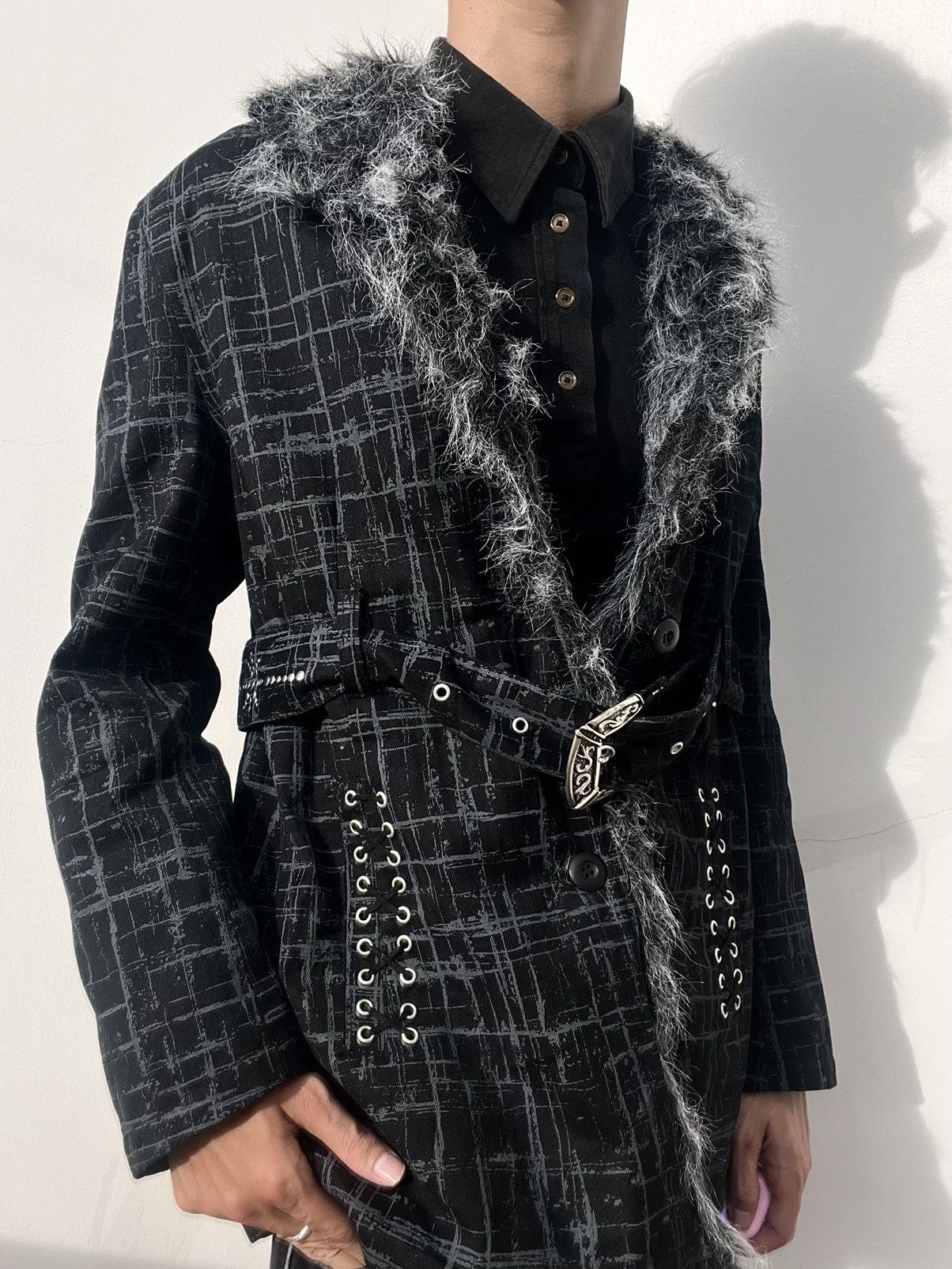 If Six Was Nine 2000s Euphuistic Avant-garde Fur Jacket Size US L / EU 52-54 / 3 - 1 Thumbnail