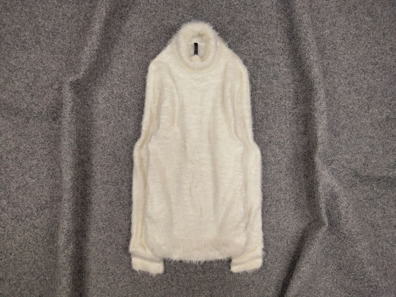Japanese Brand Vintage Japanese Design Mohair Style fuzzy Sweater Y2K Style Size US M / EU 48-50 / 2 - 1 Thumbnail