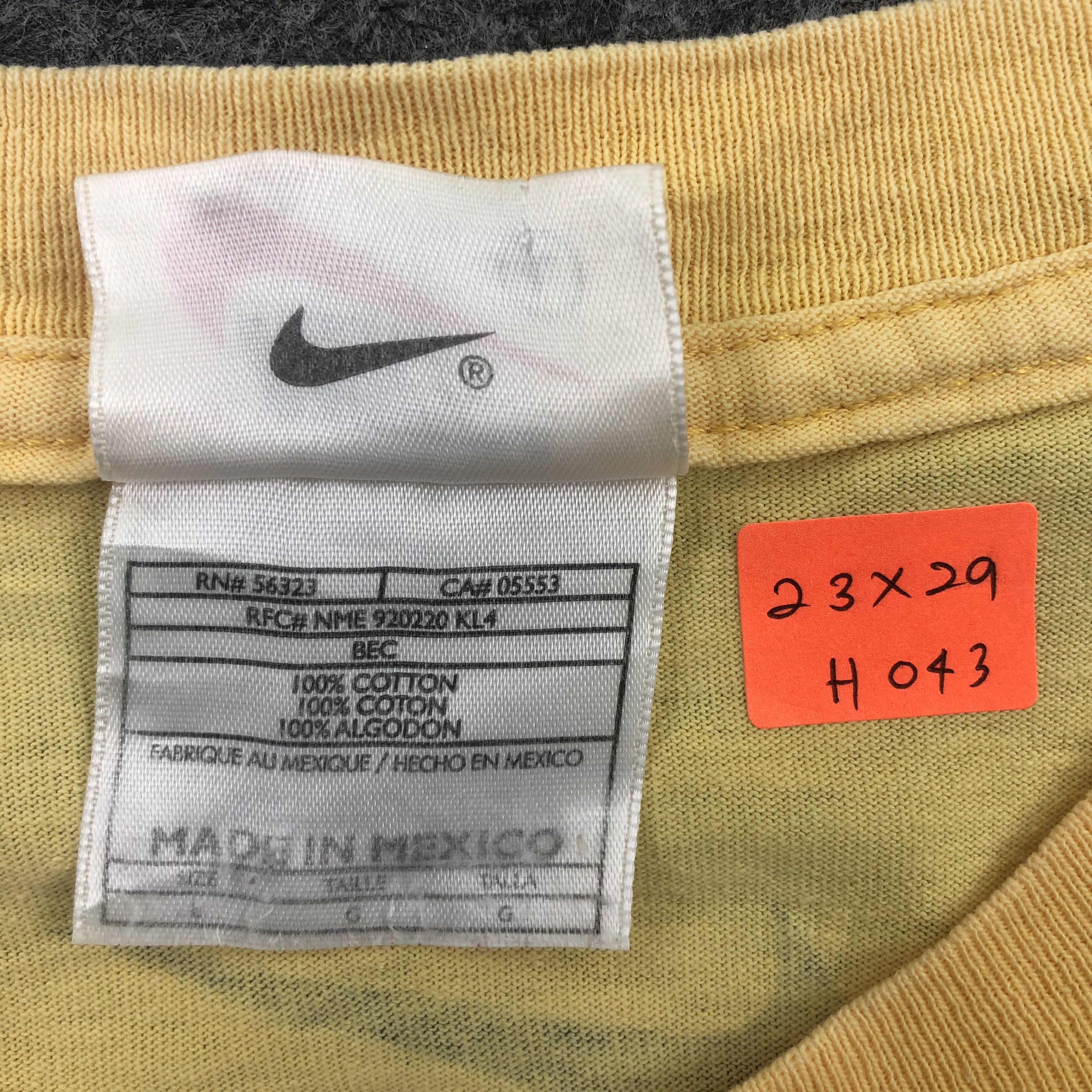 Nike Vintage 90s NIKE Tennis Court Big Logo Shirt Tee Size L-H043 Size US L / EU 52-54 / 3 - 6 Thumbnail