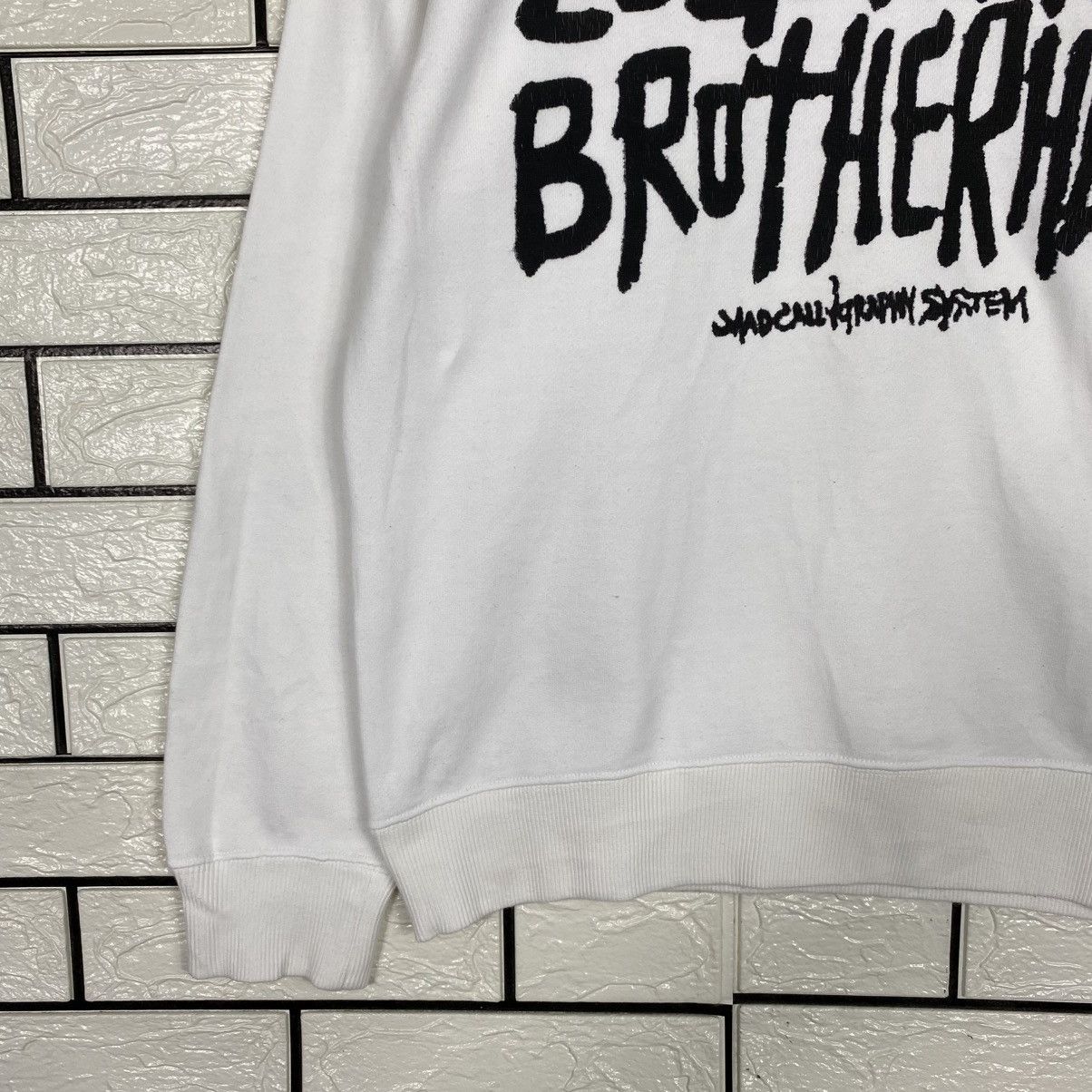 Japanese Brand Legendary Brotherhood Big Logo Sweatshirt Punk Design Size US M / EU 48-50 / 2 - 5 Thumbnail