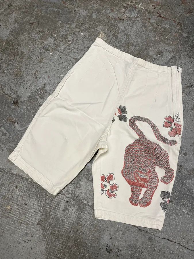 Giorgio Armani × Vintage 1990s Giorgio Armani White Tiger Shorts Size 28" / US 6 / IT 42 - 5 Thumbnail