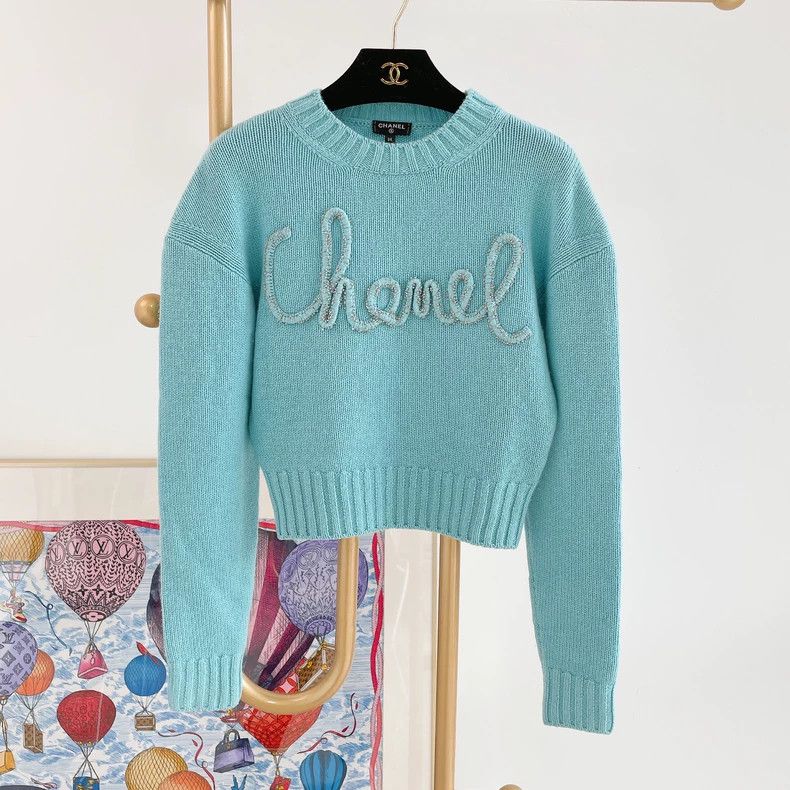 Chanel Chanel Nailed letter cashmere knitted long sleeves 2504-Nex Size XXS / US 00 / IT 34 - 1 Thumbnail