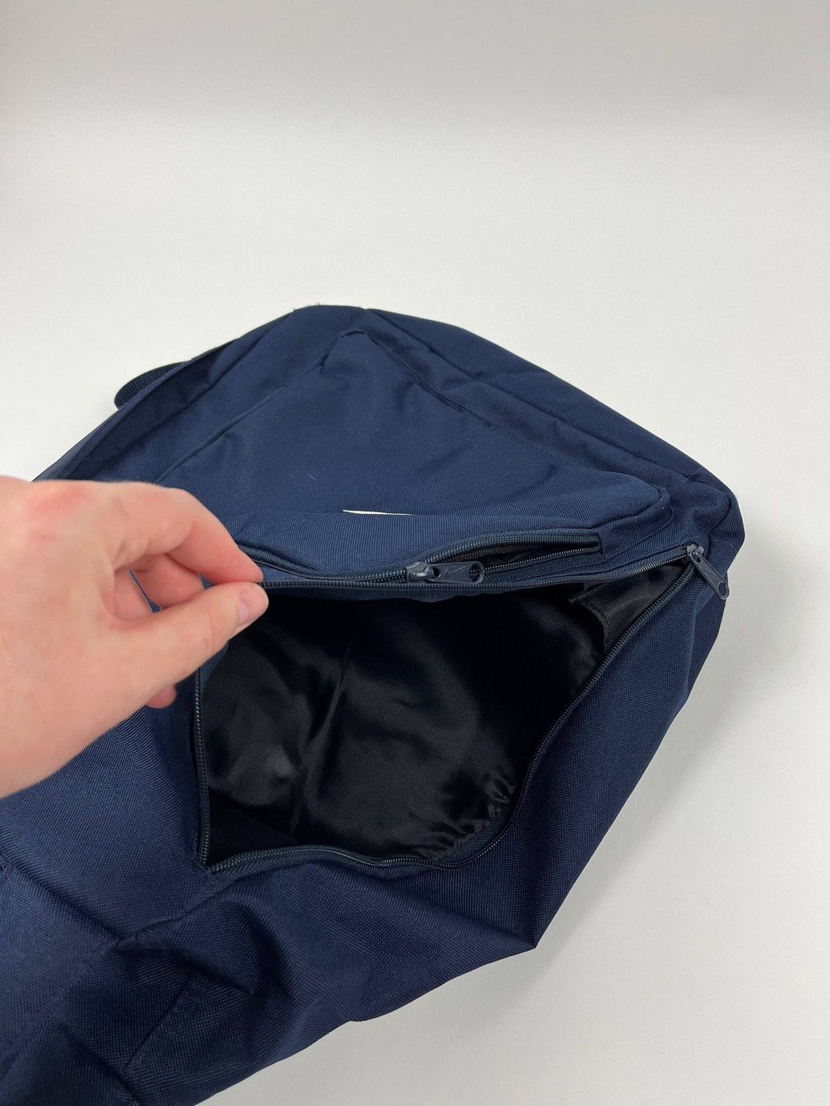 Nike Nike Vintage Sling Backpack Navy Blue One Strap Y2K Size ONE SIZE - 8 Thumbnail