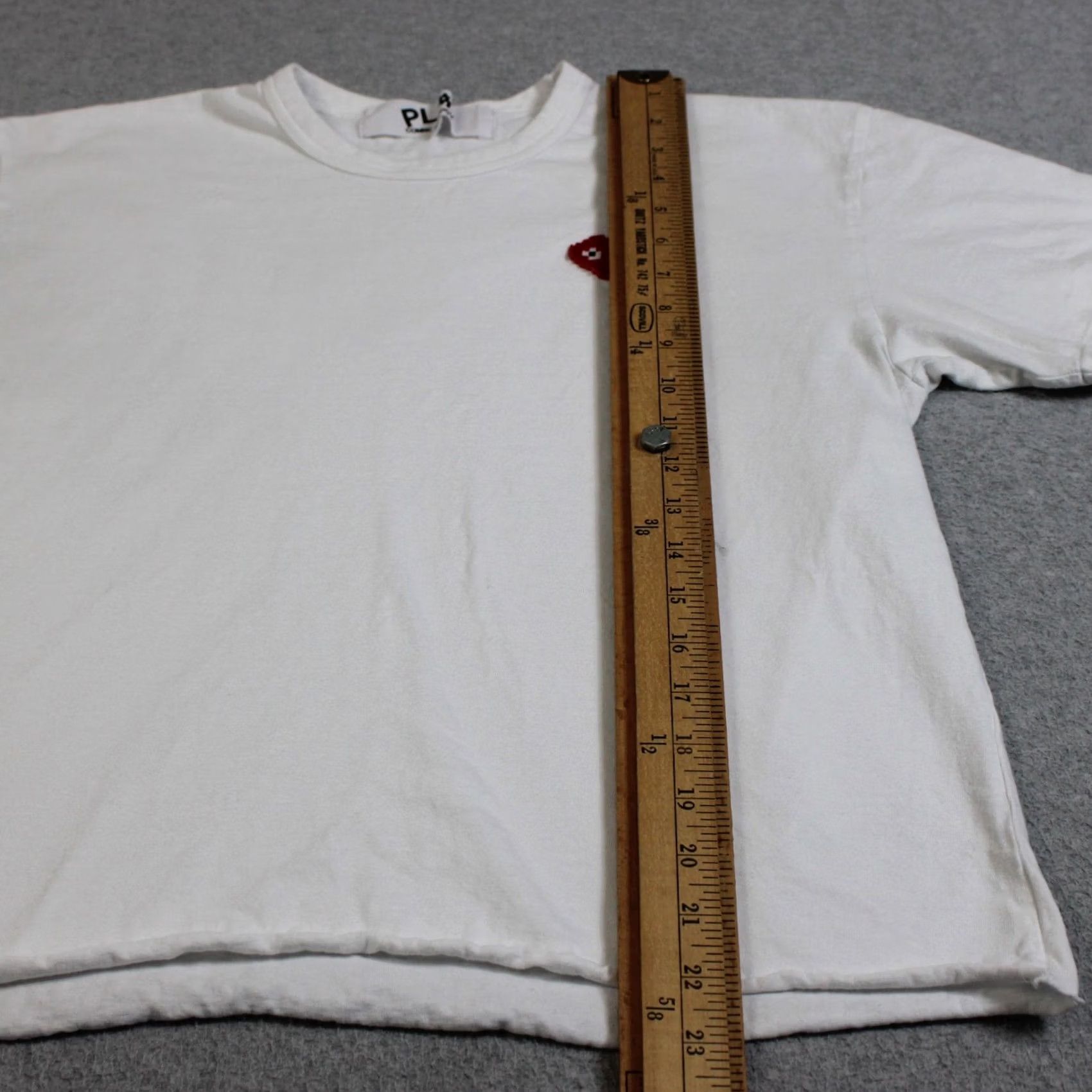 Vintage VINTAGE? No — Play Comme Des Garçons Shirt Womens XL White Heart Logo Streetwear Made Japan Shirt Womens XL White Heart Logo Size XL / US 12-14 / IT 48-50 - 6 Thumbnail
