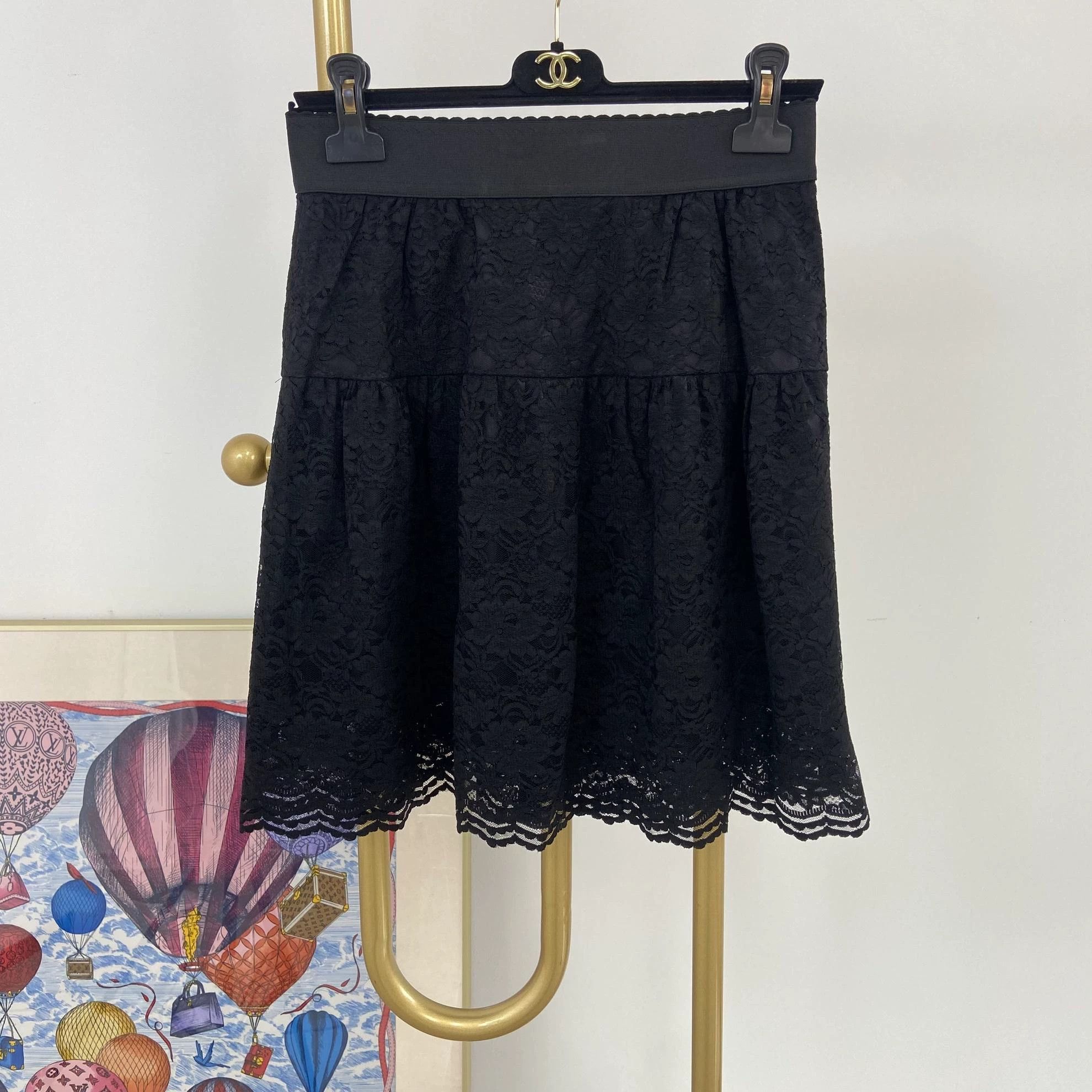 Dolce & Gabbana Dolce&Gabbana Black Lace Short Skirt 42 Size 28" / US 6 / IT 42 - 1 Thumbnail