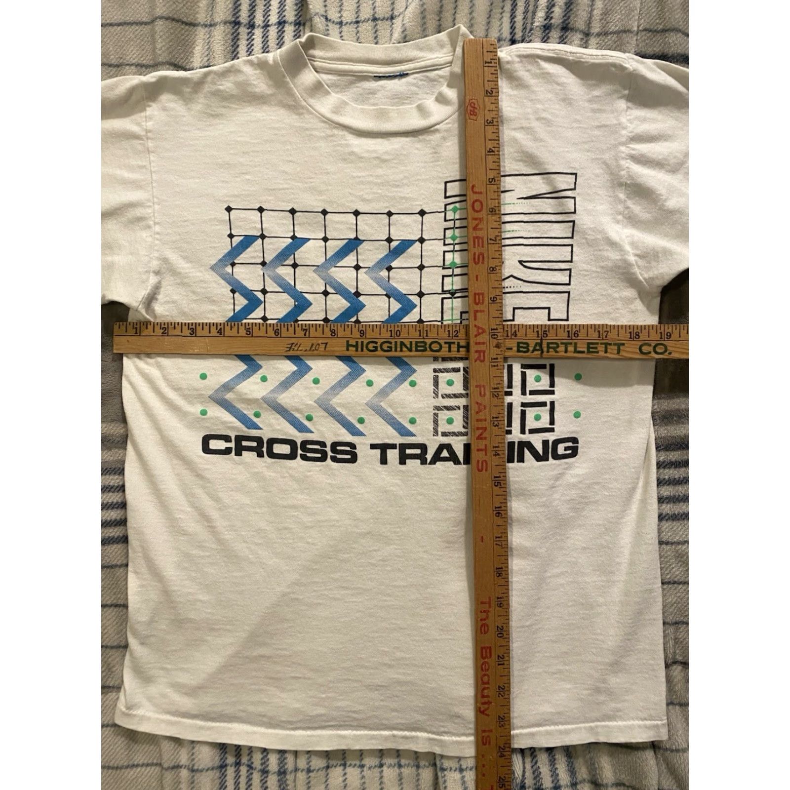 Nike VINTAGE Nike Cross Training T Shirt Men’s Small White Nike Boxy 80s Graphic Print Stitch Crew Neck Short Sleeve Cotton USA Size US S / EU 44-46 / 1 - 4 Thumbnail
