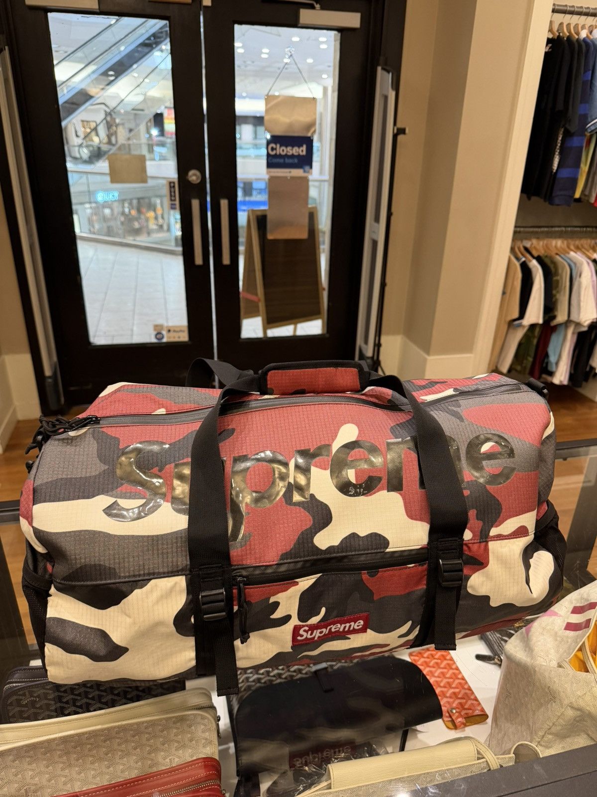 Supreme Supreme SS21 Red Camo Duffle Bag Size ONE SIZE - 1 Thumbnail