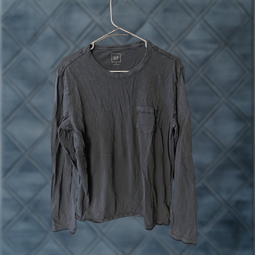 Gap Gap Men T-Shirt Crew Neck Long Sleeve Regular Fit Medium Gray Solid Gang era? wait Size US M / EU 48-50 / 2 - 1 Thumbnail