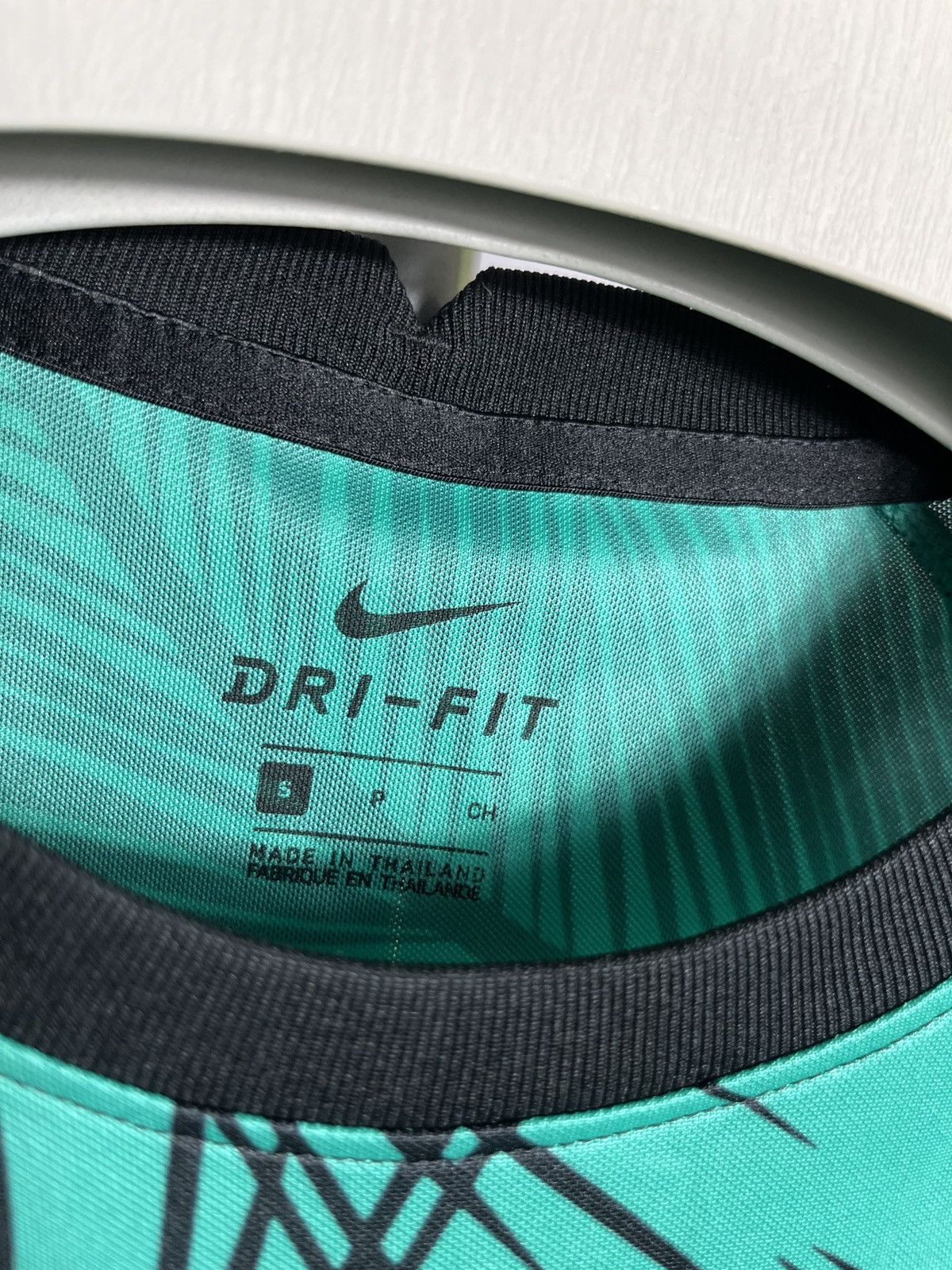 Nike BARCELONA 2020 2021 PRE MATCH TRAINING SHIRT JERSEY NIKE Size US S / EU 44-46 / 1 - 4 Thumbnail