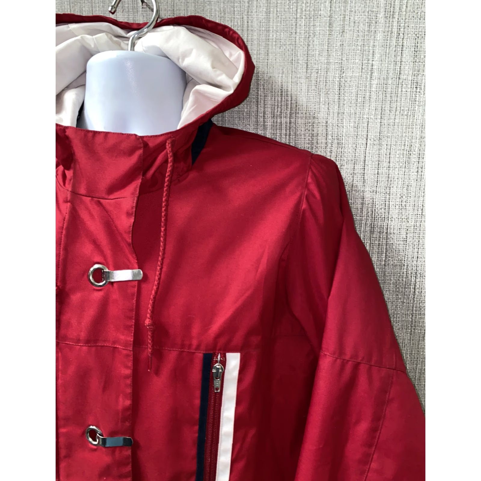 Nike Nike Jacket Full Zip Mens M Red Polyester Regular Size Nike Mens Red Polyester Full Zip Jacket Size M Size US M / EU 48-50 / 2 - 2 Thumbnail