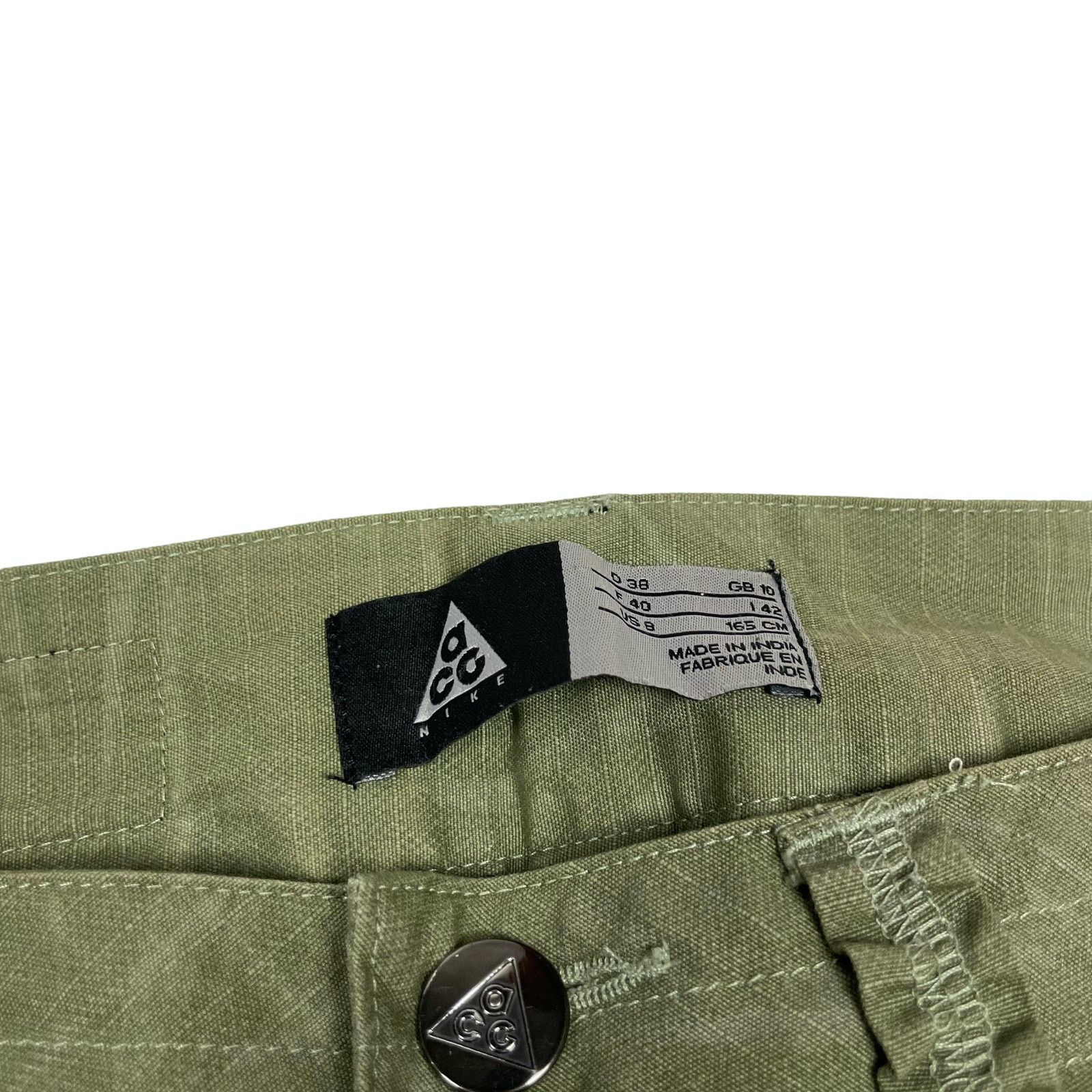 Nike ACG Vintage Nike ACG Men's Green Cargo Pant Size US 41 - 11 Thumbnail