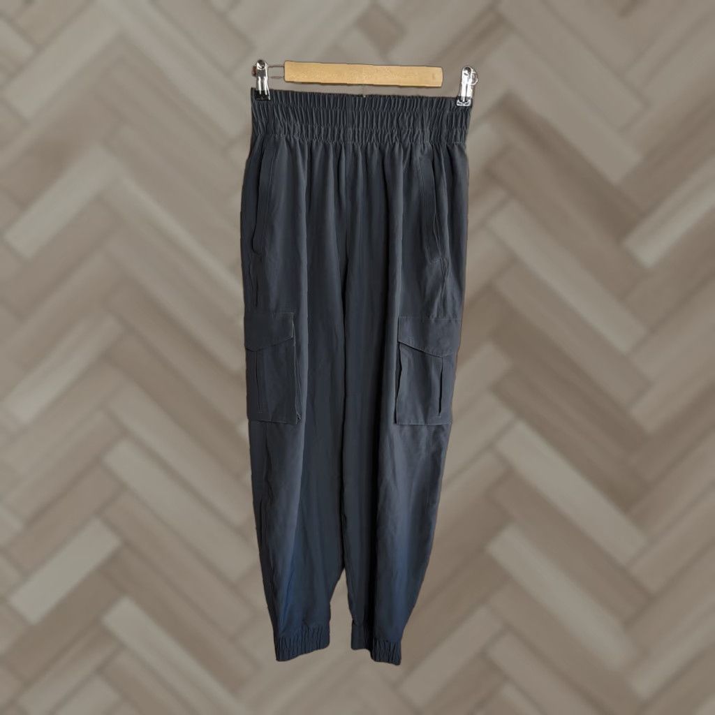 Abercrombie & Fitch Abercrombie & Fitch Jogger Pants Womens XS Black Drawstring Activewear Casual Travel Size 26" / US 2 / IT 38 - 1 Thumbnail