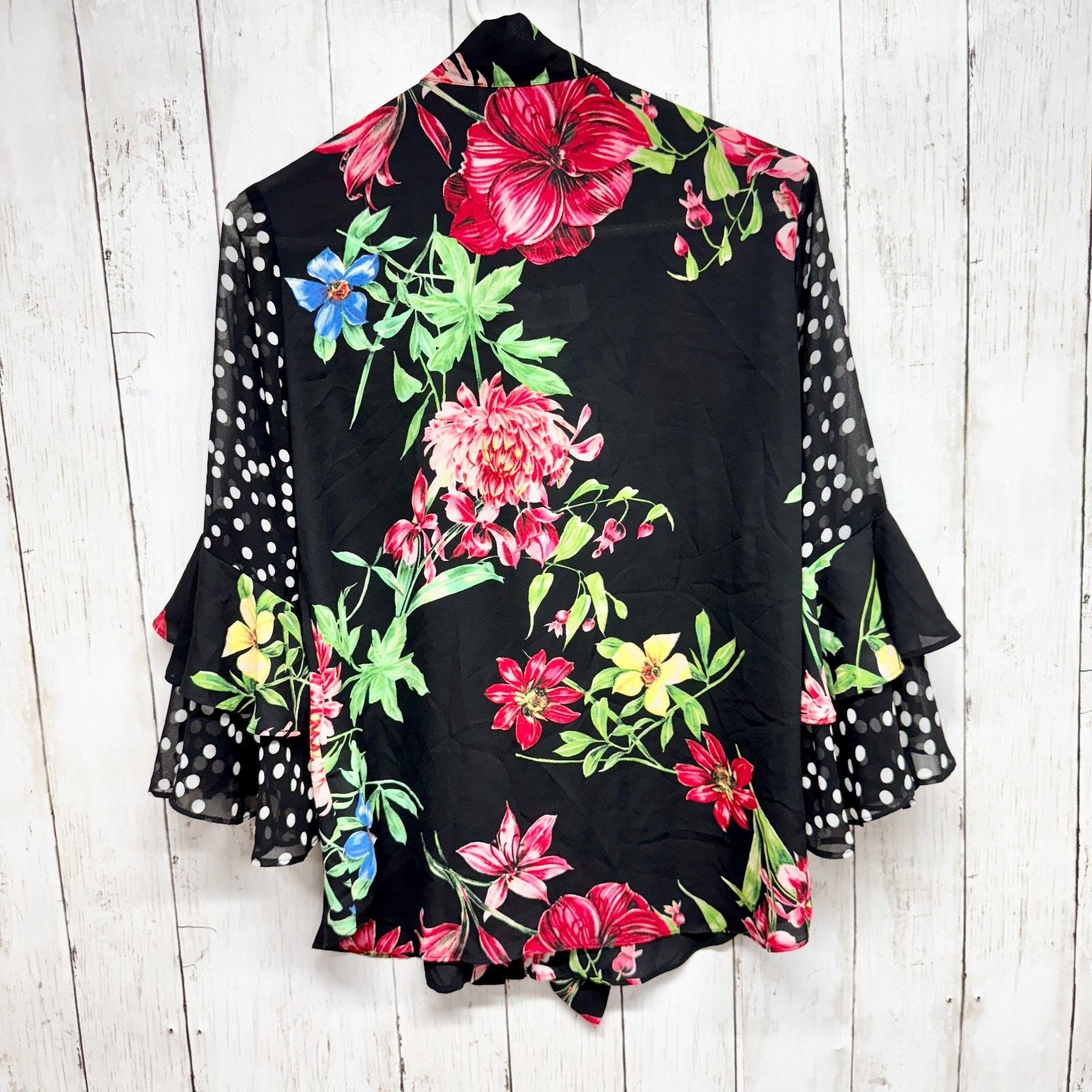 Joseph Ribkoff Joseph Ribkoff Size 4 Floral Button Down Short Sleeve Shirt Size S / US 4 / IT 40 - 5 Thumbnail