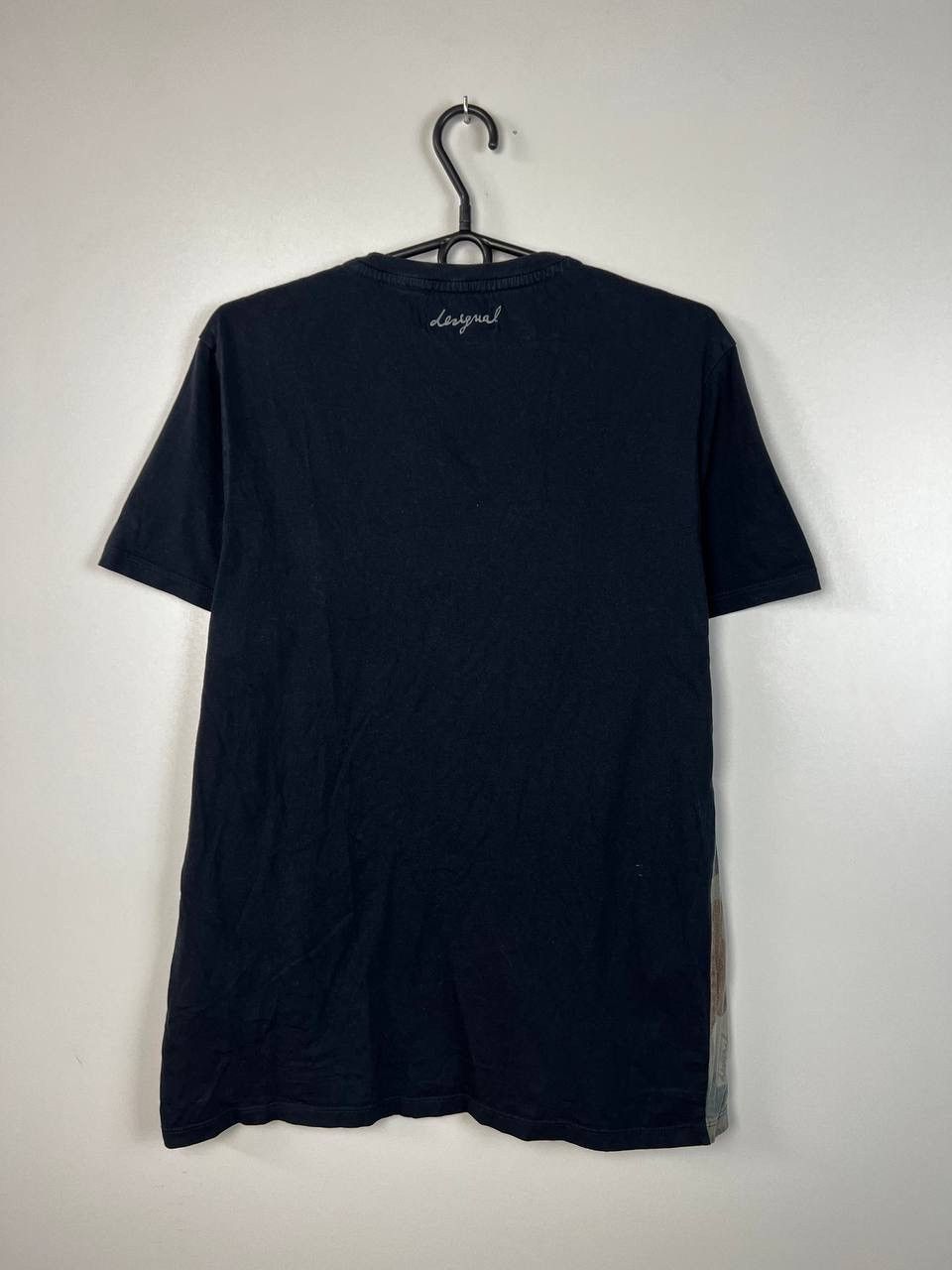 Desigual Desigual luxury t-shirts size L Size US L / EU 52-54 / 3 - 3 Thumbnail