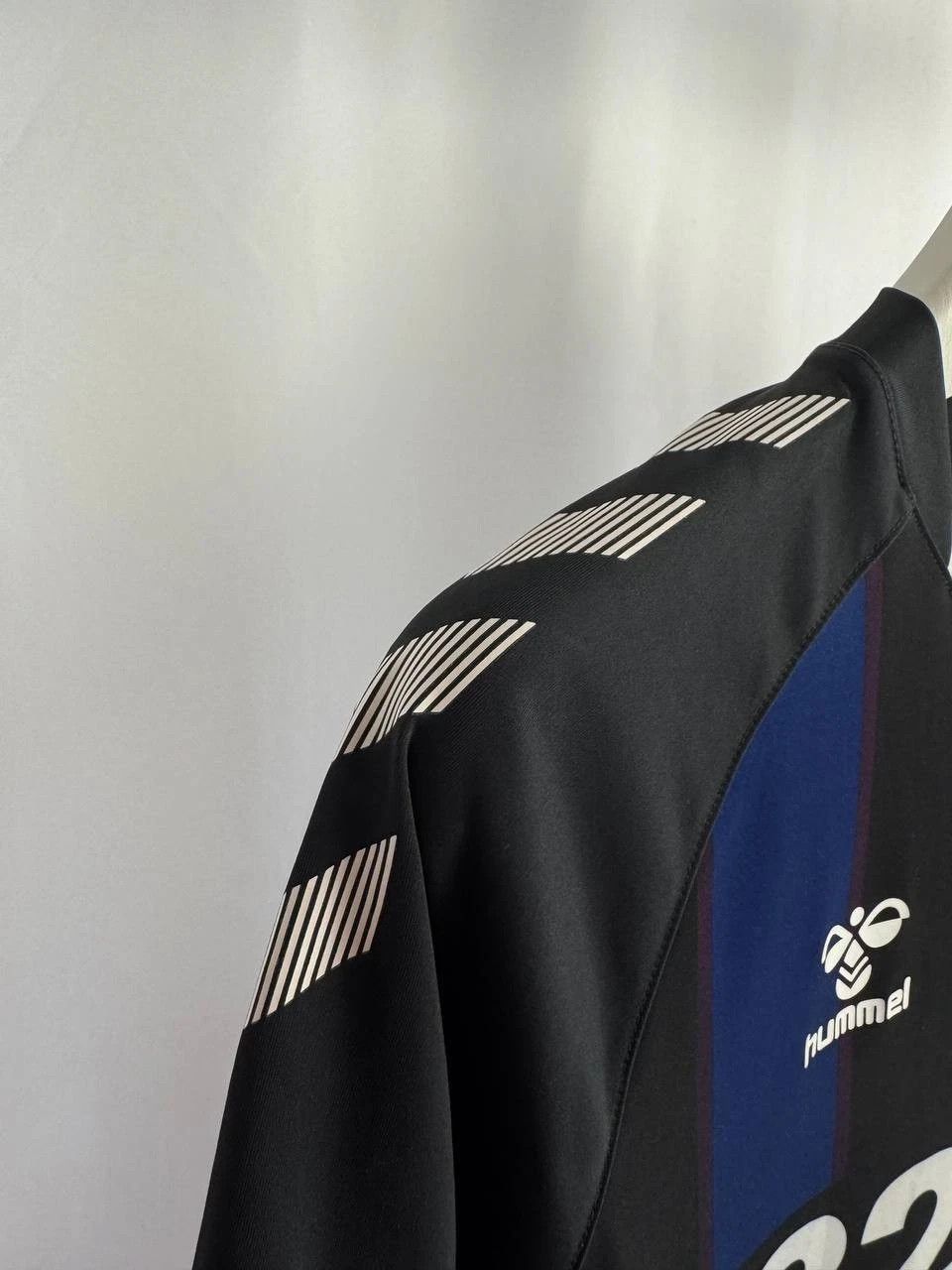 Hummel Hummel Middlesbrough Away Jersey 22/23 Black Blue Size US L / EU 52-54 / 3 - 8 Thumbnail
