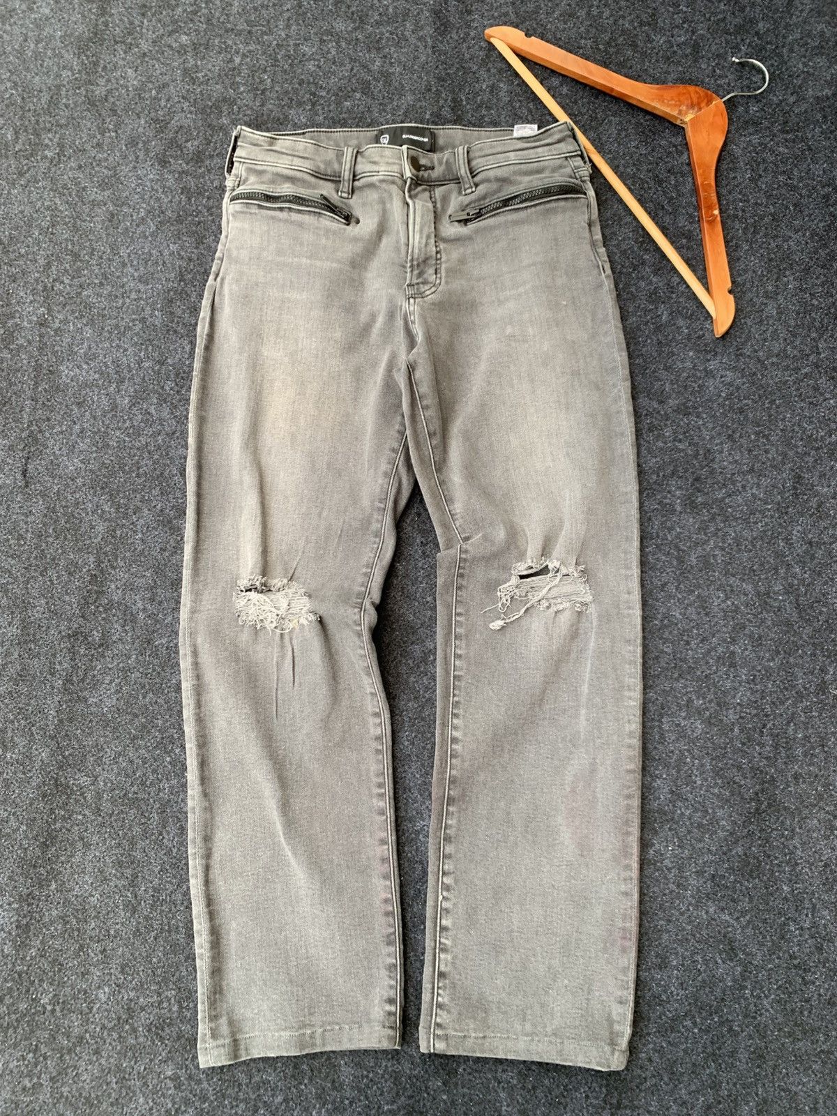 GU × Undercover DISTRESSED GU x UNDERCOVER FADE GREY. Size US 30 / EU 46 - 1 Thumbnail