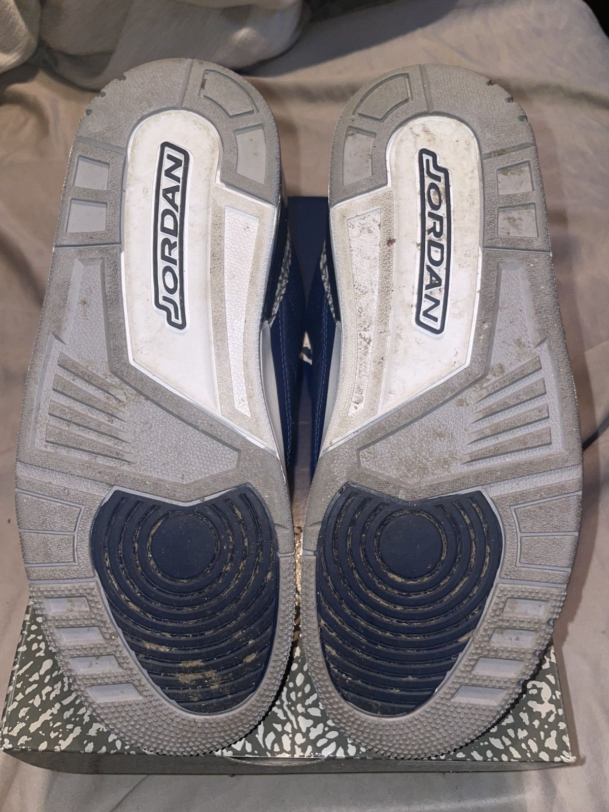 Jordan Brand × Nike Jordan 3 Georgetown Size US 7 / EU 40 - 5 Thumbnail