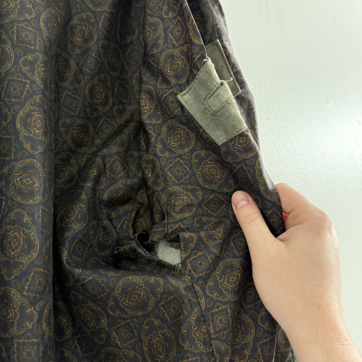 Vintage Vintage 60s Cotton Suede Cardigan Olive Green Cobain Size XL Size US XL / EU 56 / 4 - 8 Thumbnail