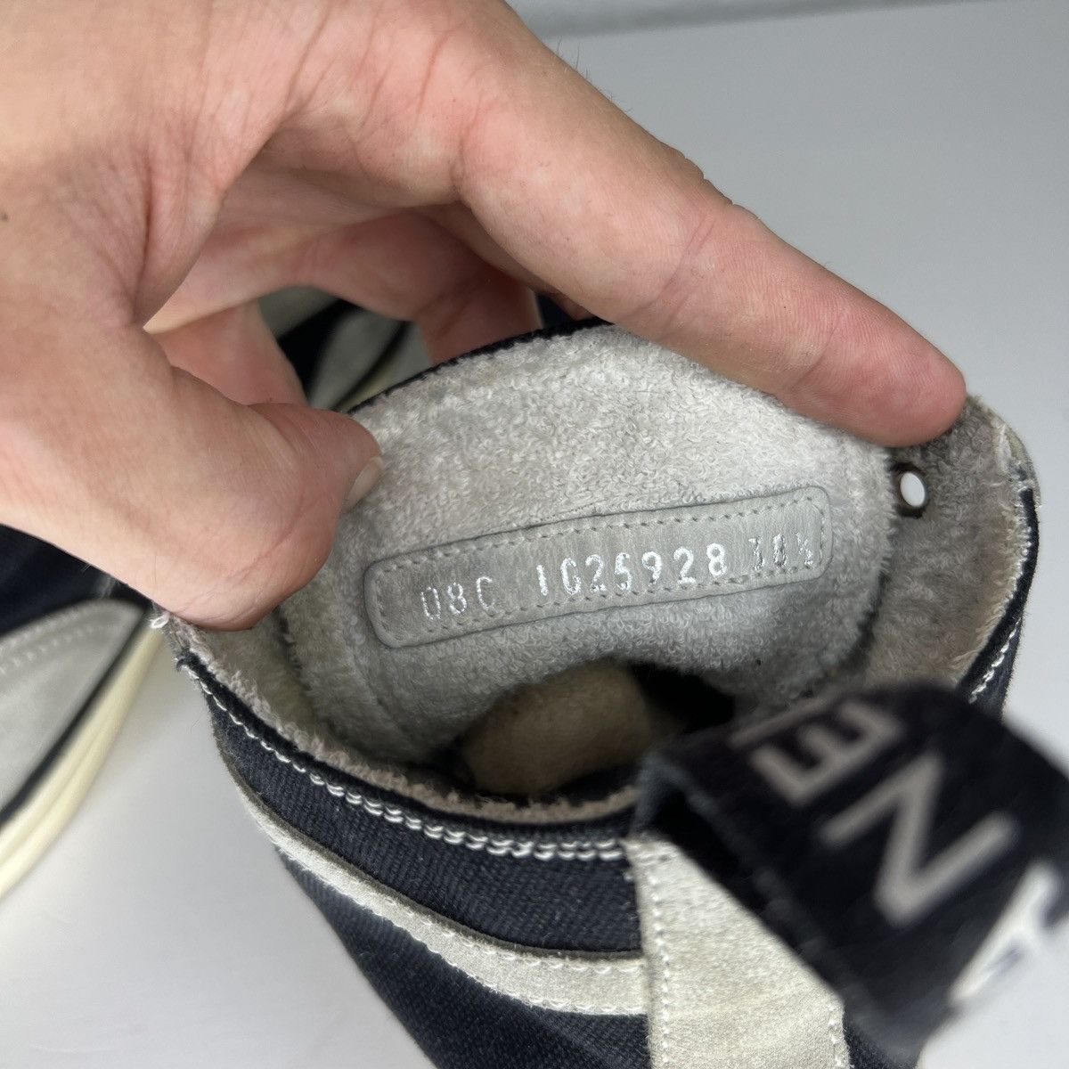 Chanel Chanel High-Top Sneakers Shoes CC Logo Grey Black Size US 7.5 / IT 37.5 - 7 Thumbnail
