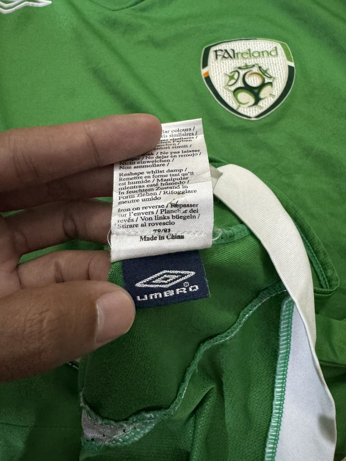 Umbro REPUBLIC OF IRELAND 2006-2008 HOME JERSEY BY UMBRO Size US L / EU 52-54 / 3 - 10 Thumbnail