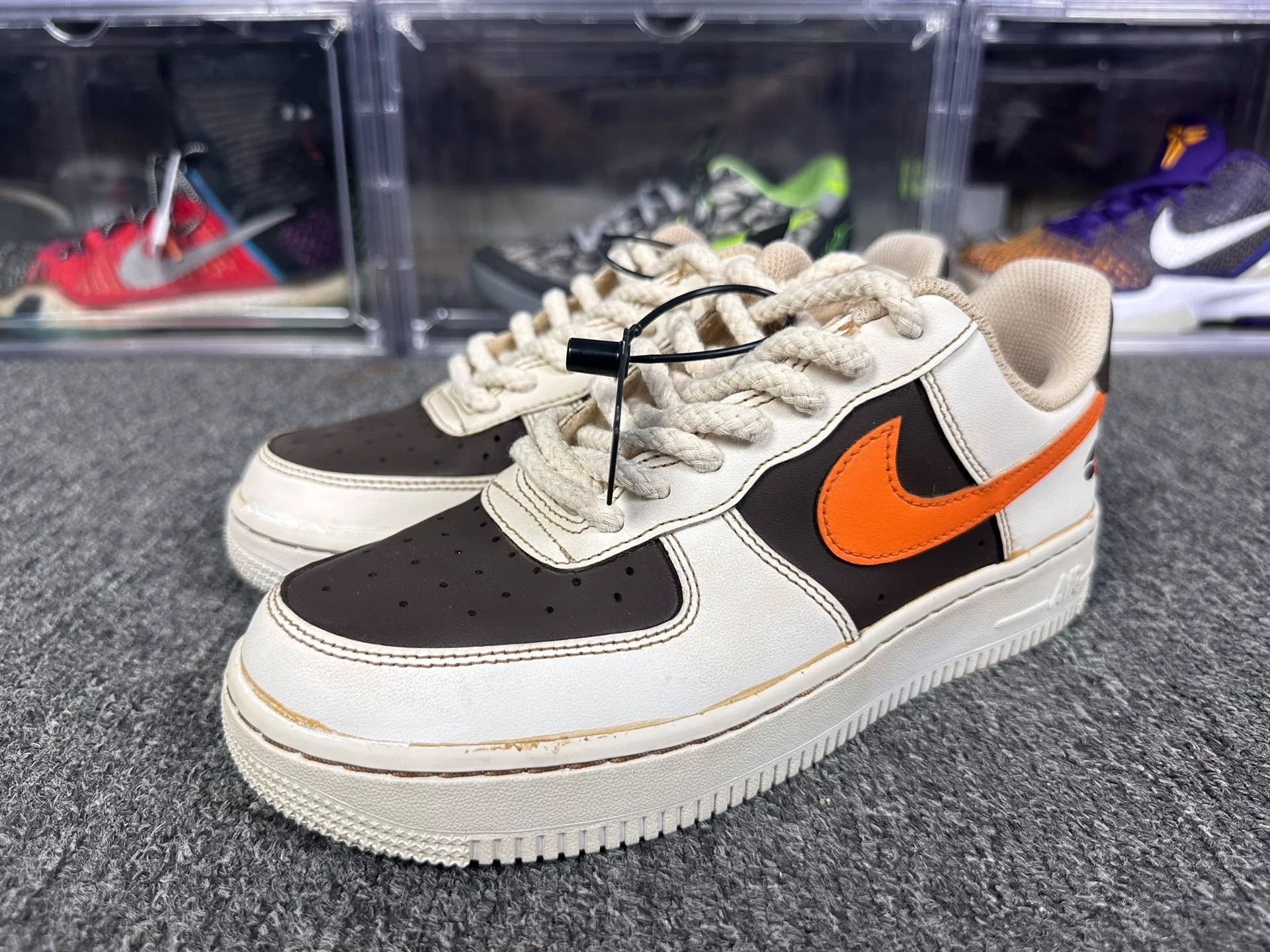 Nike Nike Brown Lowtop Sneakers 5.5 Men Size US 5.5 / EU 38 - 1 Thumbnail