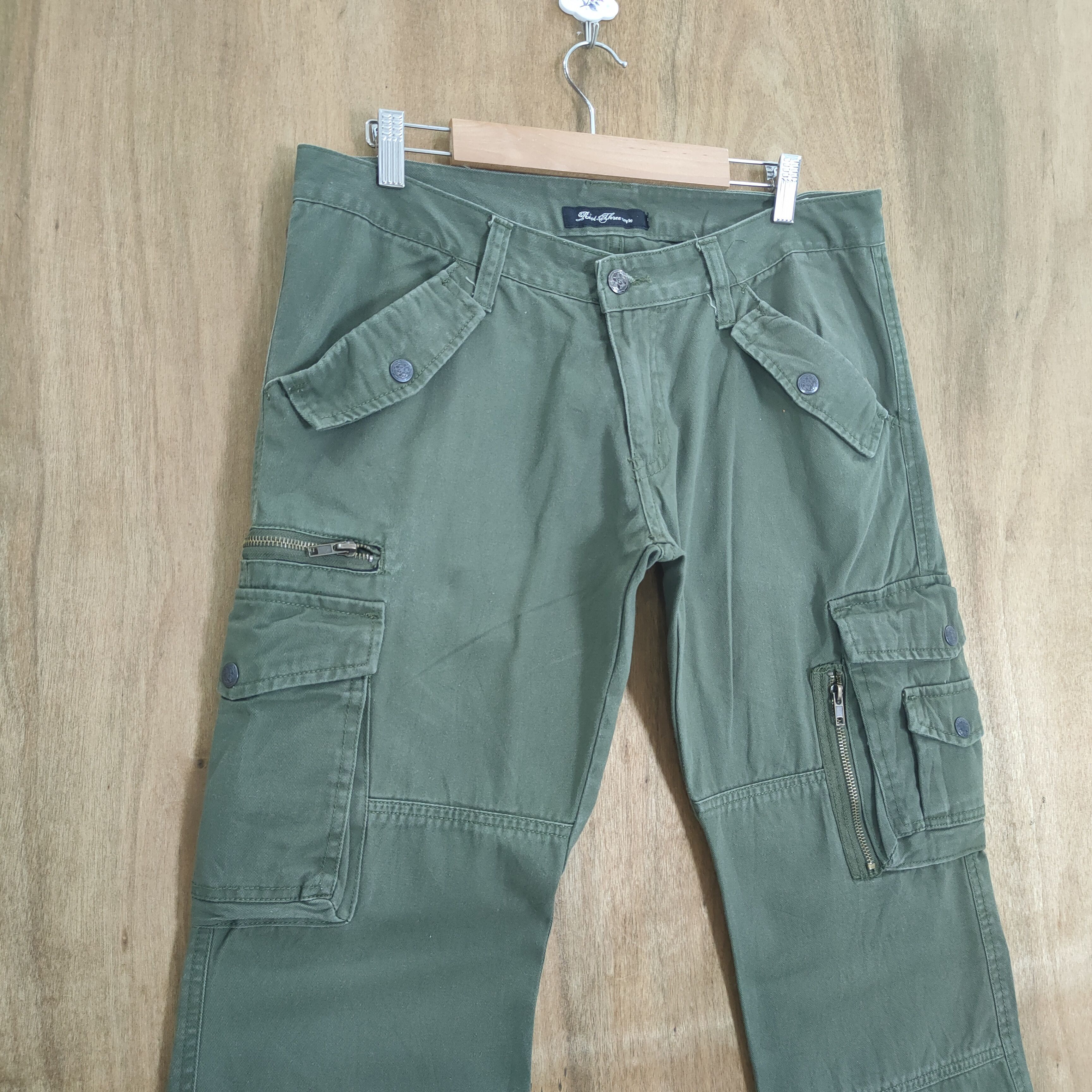 Roots ROOT THREE GREEN FLARED CARGO PANTS Size US 33 - 4 Thumbnail