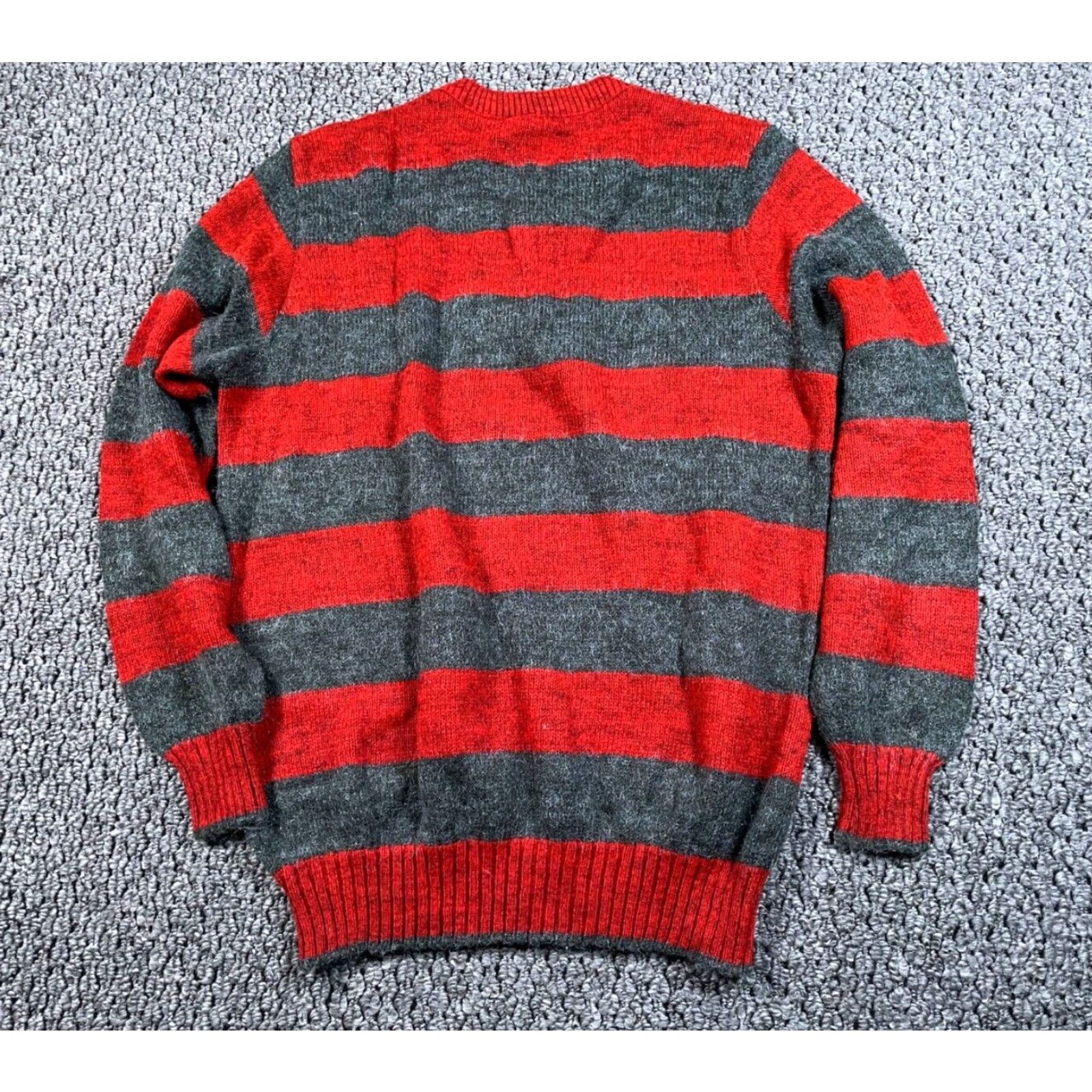 Vintage VTG Vintage Henley Sweater Adult Large Red Gray Striped Fuzzy Knit 90s Mens Pullover Knit Top Size US L / EU 52-54 / 3 - 2 Thumbnail