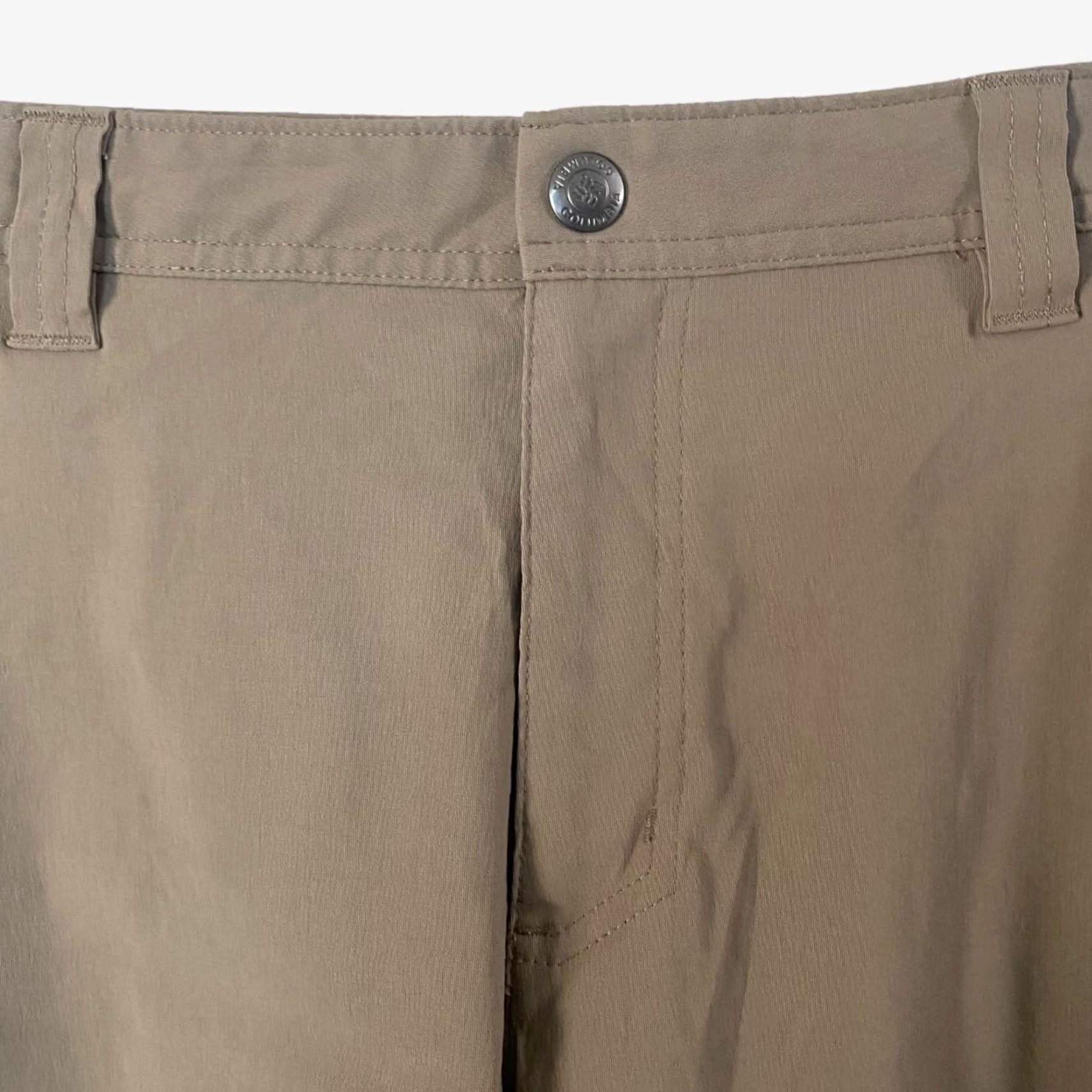Vintage Columbia Hiking Shorts Mens 36 Tan Ripstop Nylon Cargo Short Outdoor Activewear 5-Pocket Pockets Logo Button Zip Fly Size US 36 / EU 52 - 5 Thumbnail