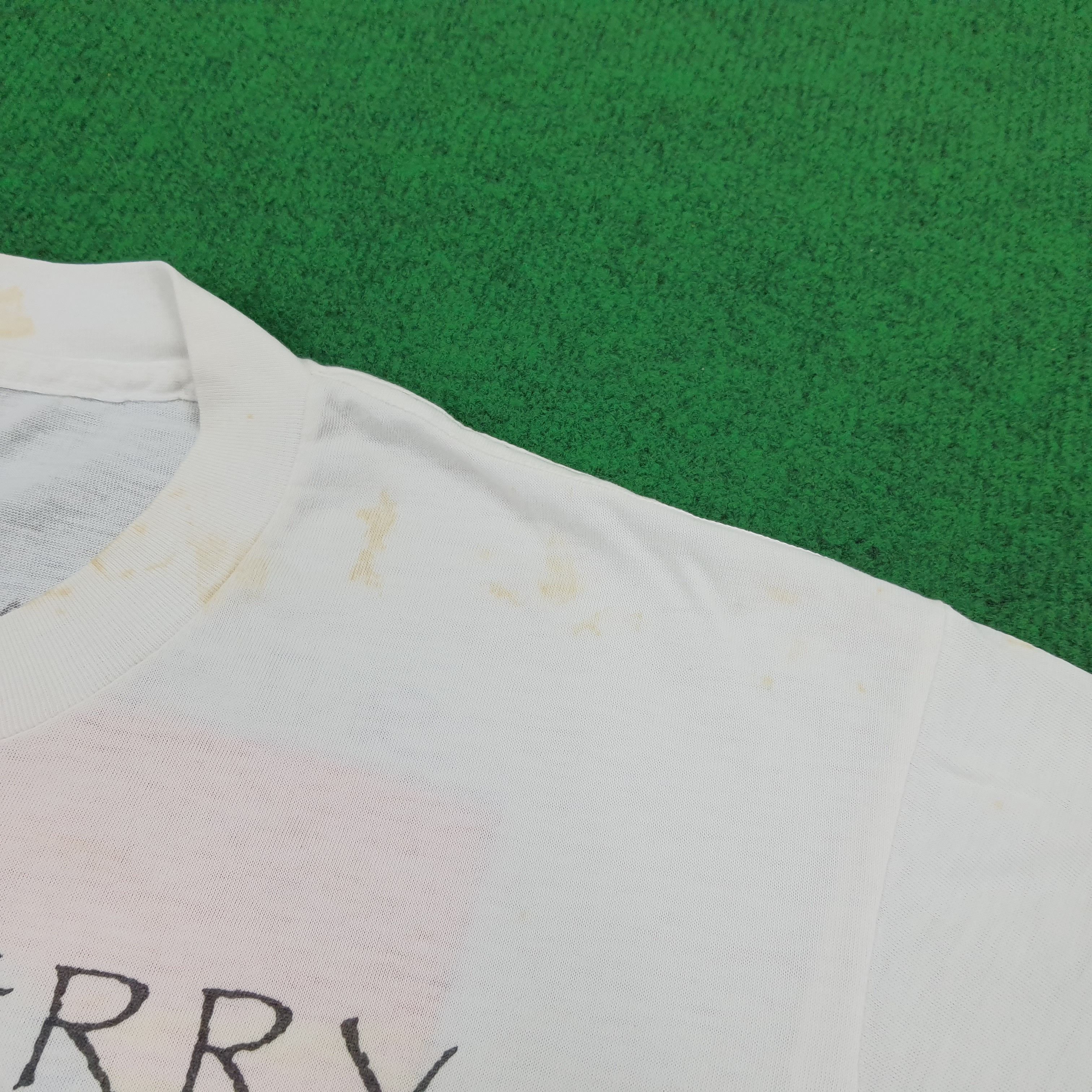 Vintage Vintage Guavaberry Sint Maarten Art T-shirt Size US L / EU 52-54 / 3 - 8 Thumbnail