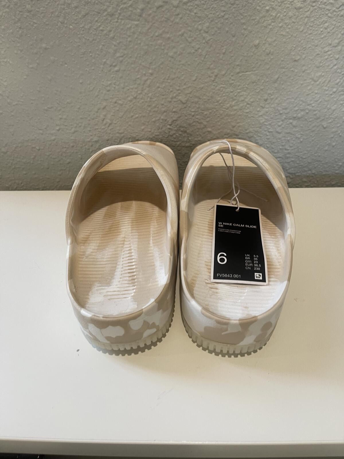 Nike Nike CALM SLIDE Women's Active Slides Sandal Size 6 Size US 6 / IT 36 - 3 Thumbnail