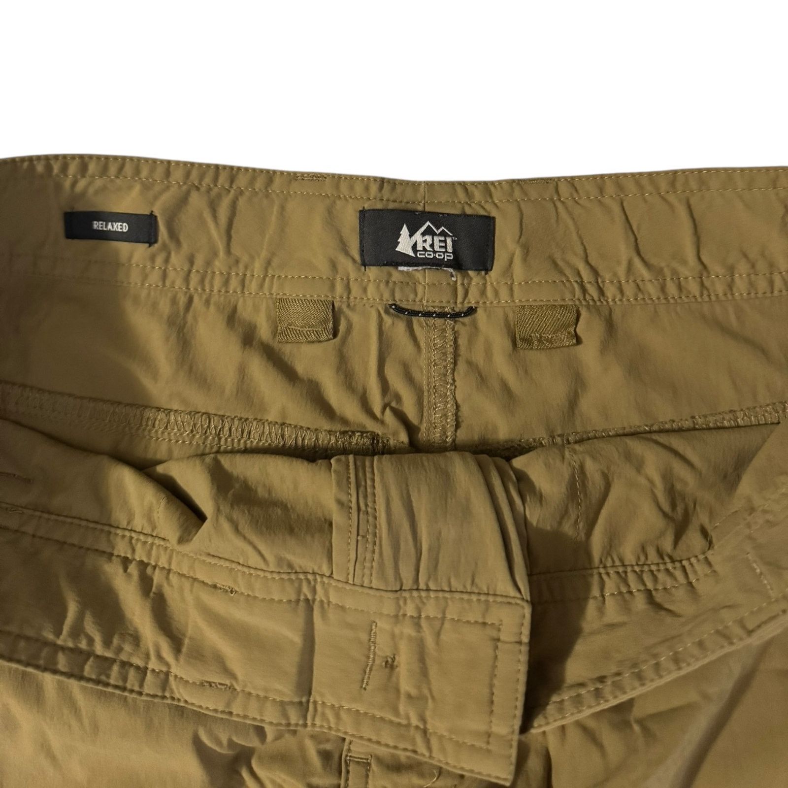 Rei REI Men’s Beige Cargo Outdoor Sports Shorts Adjustable 40” Size US 40 / EU 56 - 2 Thumbnail