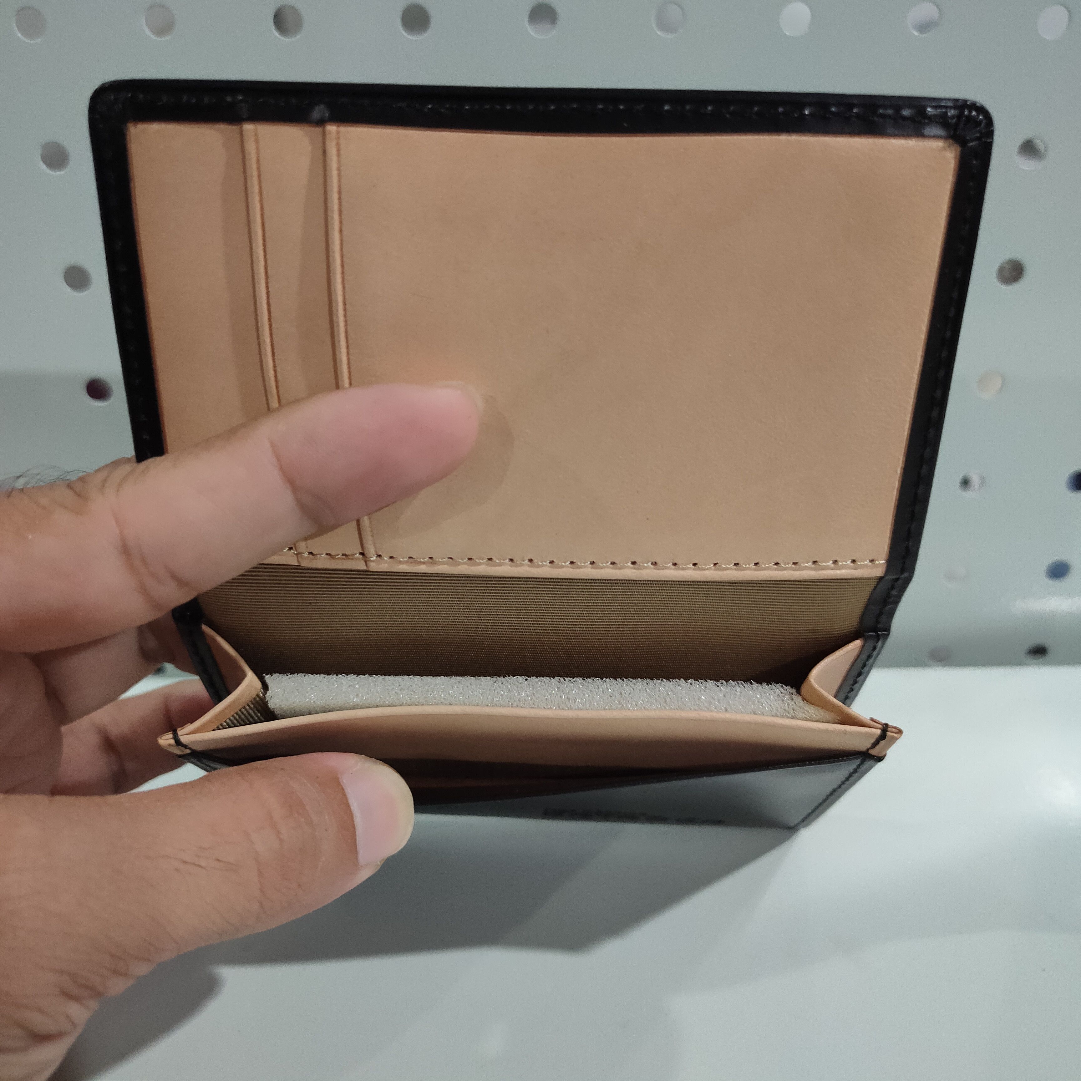 Japanese Brand 🔥Ginza Tanaka Japanese leather credit card holders Size ONE SIZE - 4 Thumbnail