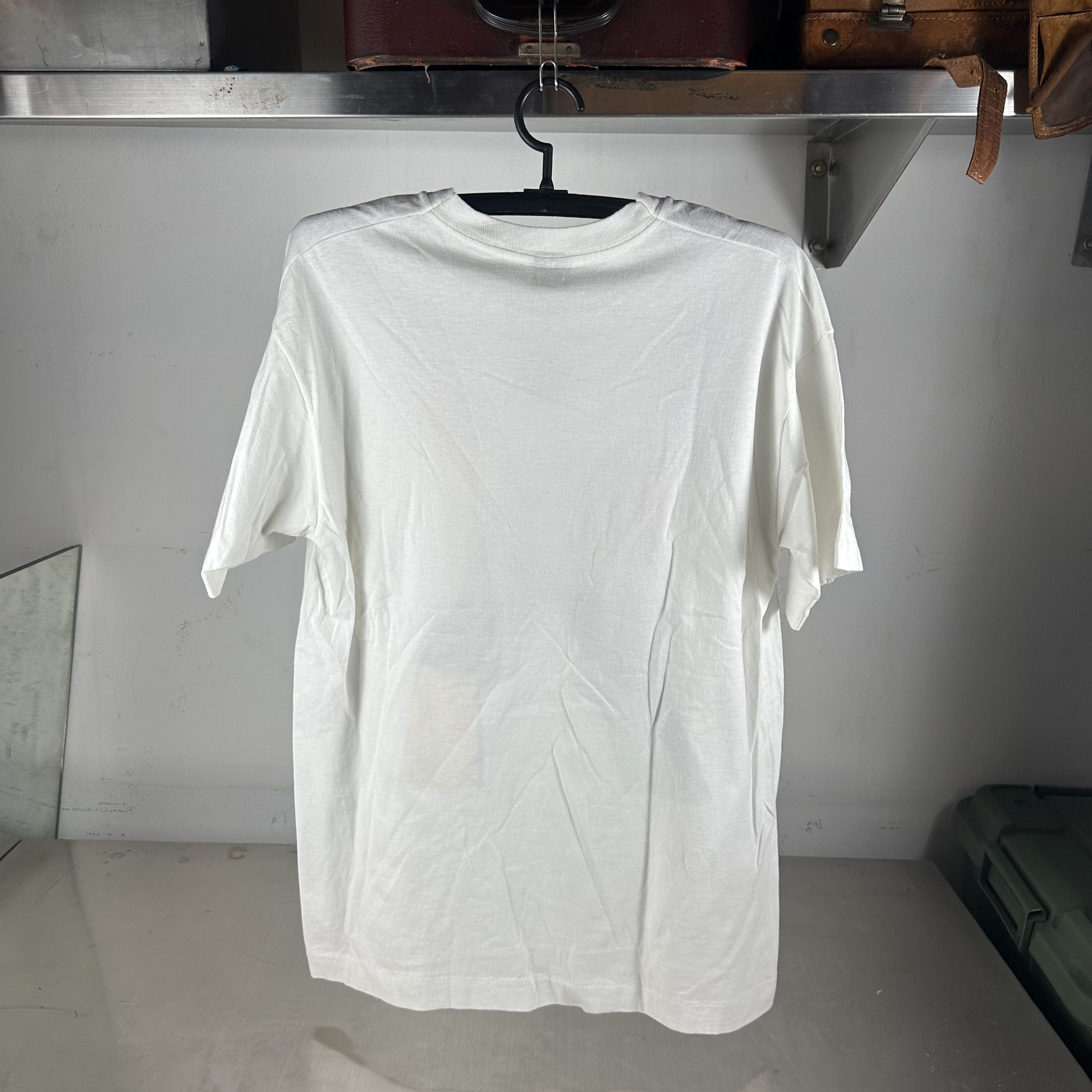 Vintage 90s Amnesty International Shin Matsunaga Illustration Tee Size US L / EU 52-54 / 3 - 5 Thumbnail