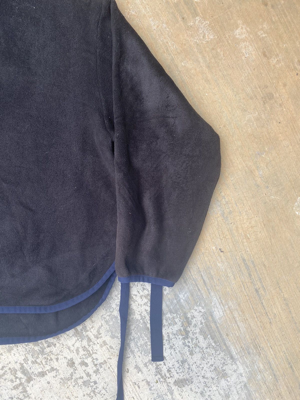 Uniqlo × White Mountaineering Uniqlo X White Mountaineering Cropped Side Split Fleece Size L / US 10 / IT 46 - 4 Thumbnail