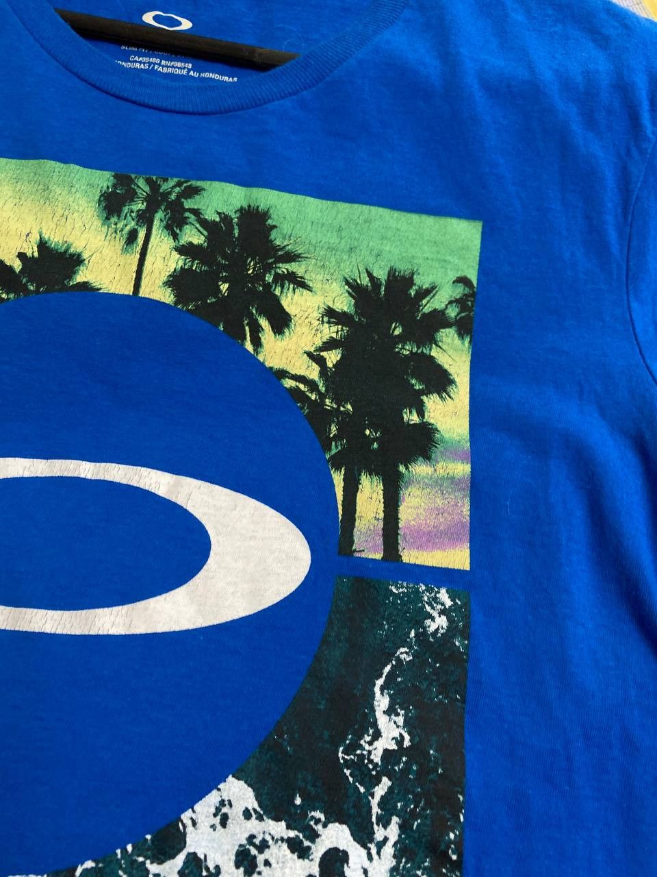 Oakley Oakley vintage hype y2k streetwear style t-shirt Size US L / EU 52-54 / 3 - 7 Thumbnail
