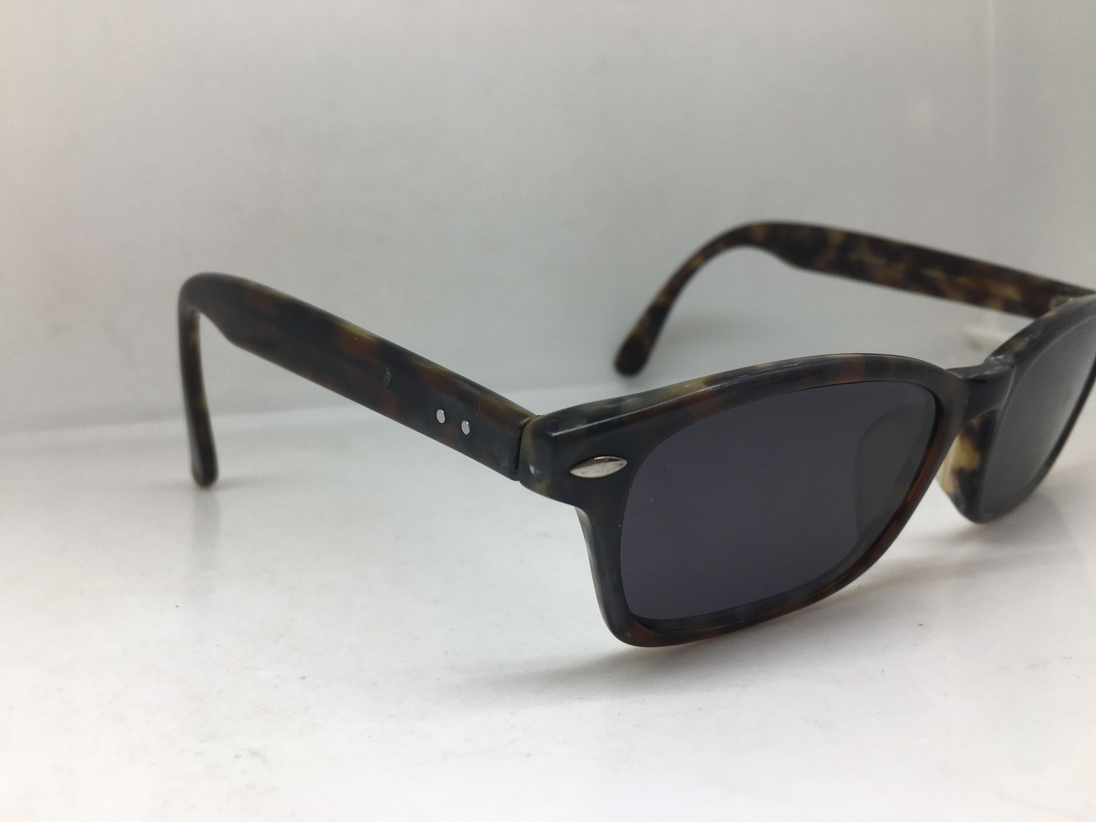 Vintage Vintage Dark Tortoise Sunglasses Frame Size ONE SIZE - 2 Thumbnail