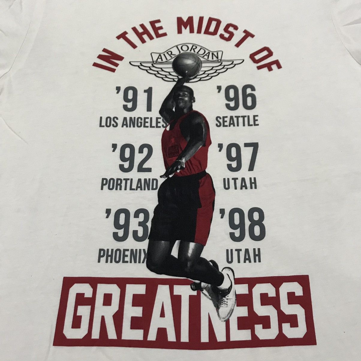 Jordan Brand Air Jordan Distressed Tshirt Size US S / EU 44-46 / 1 - 4 Thumbnail