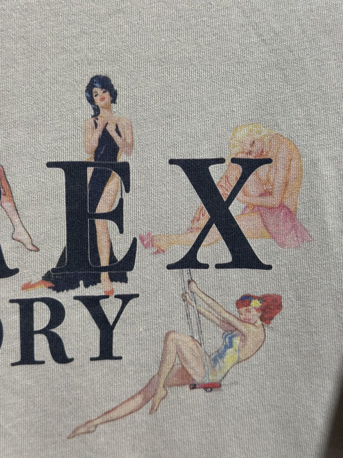 Avirex Vintage Avirex Art Porn Girl Memory Faded Tee Size US L / EU 52-54 / 3 - 3 Thumbnail