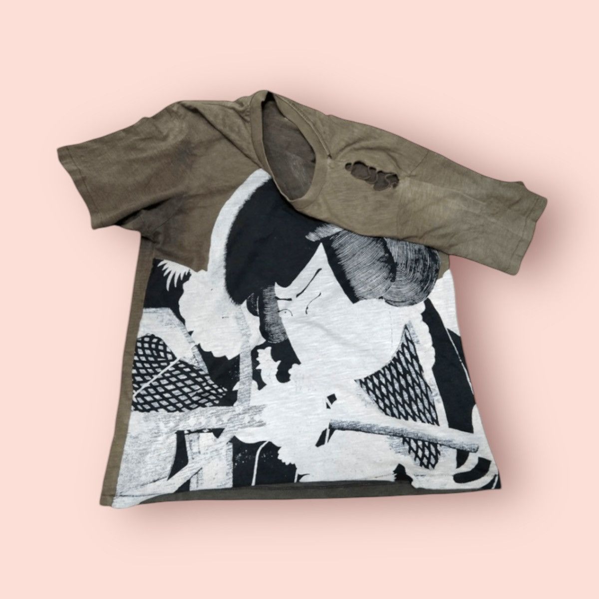 Japanese Brand × Jun Takahashi × Uniqlo THRASHED VINTAGE UNIQLO X SHOCHIKU KABUKI GRAPHIC TEE Size US XL / EU 56 / 4 - 5 Thumbnail