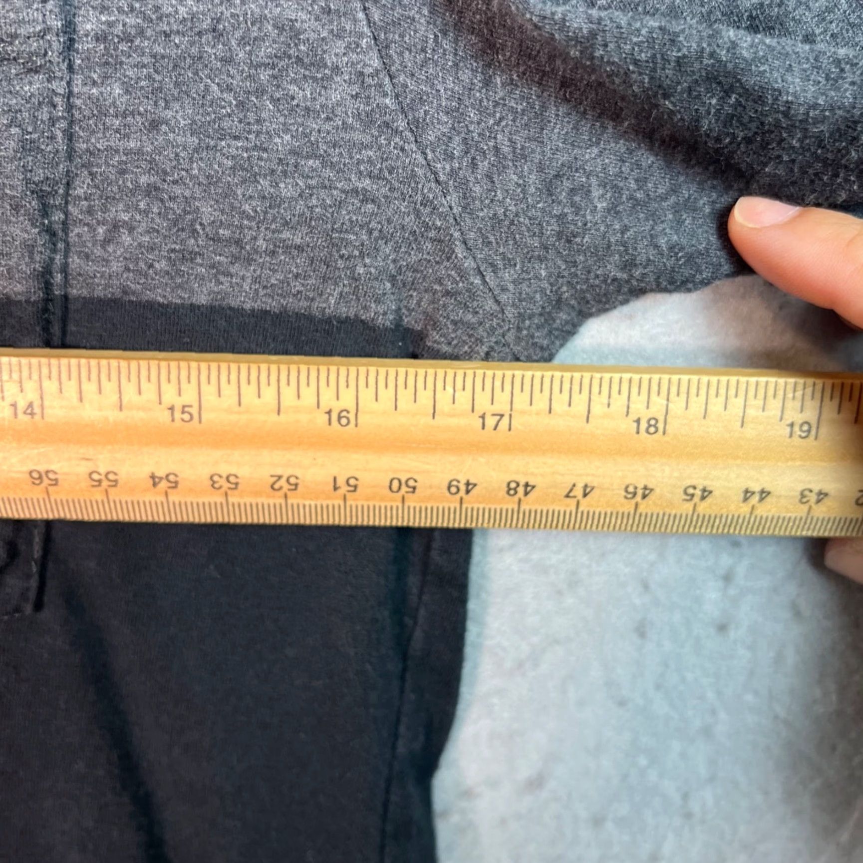 Saturdays NYC Saturdays NYC T-Shirt Mens Small Two-Tone Pocket Gray Cotton Crew Neck Short Sleeve Shirt Summer 2020s Mens Size US S / EU 44-46 / 1 - 5 Thumbnail