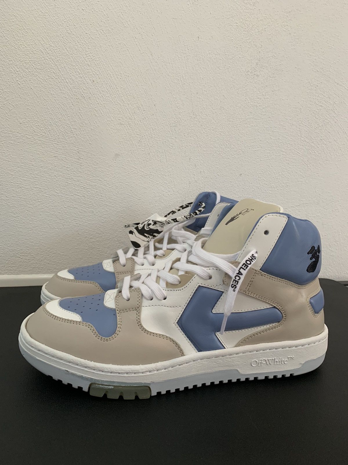 Off-White Off-White Vintage Classic High Sneakers Size US 11 / EU 44 - 1 Thumbnail