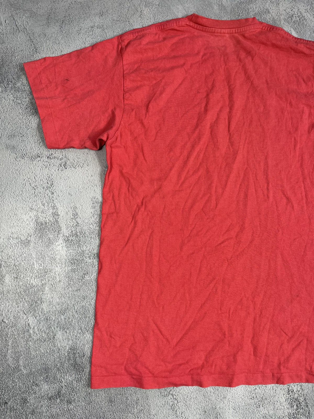 Champion × Vintage Vintage Y2K Champion faded tee big logo streetwear size L Size US L / EU 52-54 / 3 - 6 Thumbnail