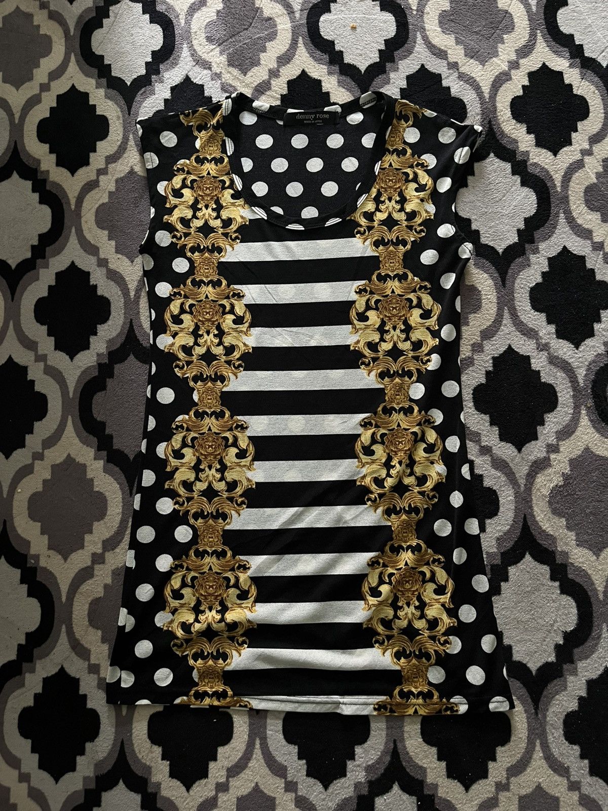 Denny rose sleeveless tshirt