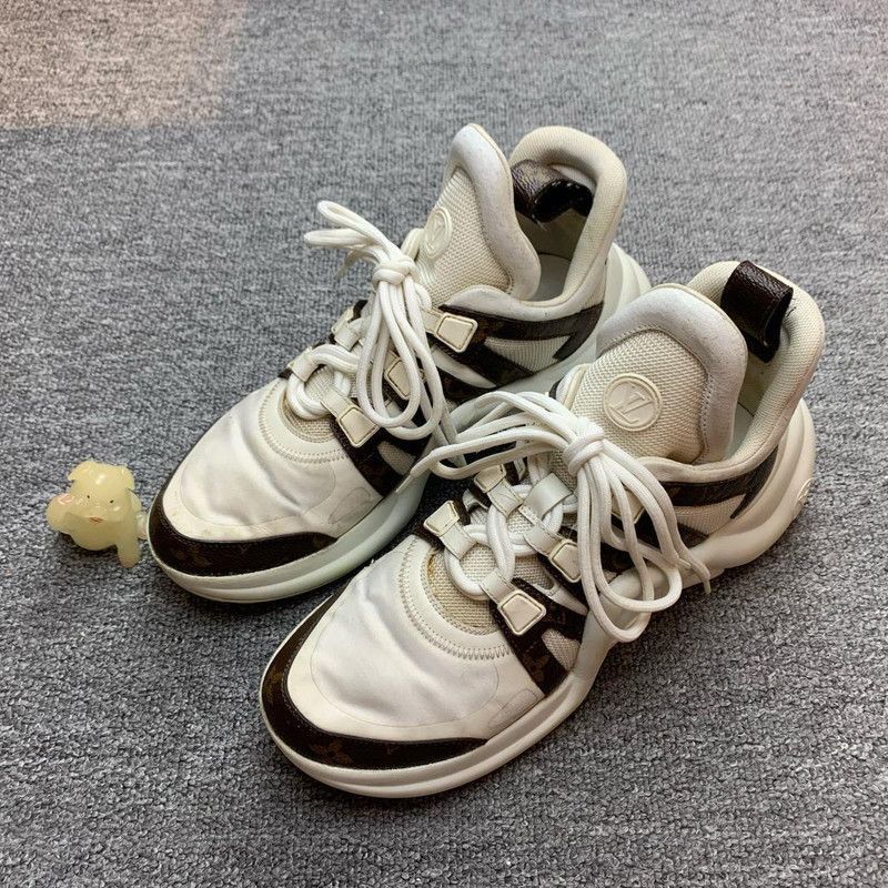 Louis Vuitton Louis Vuitton White and Brown Low-Top Sneakers - Size US 7.5 / EU 40-41 - 1 Thumbnail